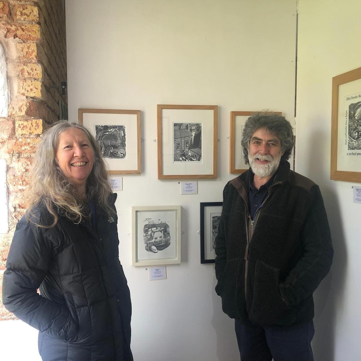 @noellegriffithsart and I at the exhibition&rsquo;Bob Guy - a lifetime&rsquo;s engraving&rsquo; - @bob.guy264 A retrospective exhibition of Bob&rsquo;s wood engravings and paintings at the Workhouse, Llanfyllin, Powys. Bob, who died last year was a r
