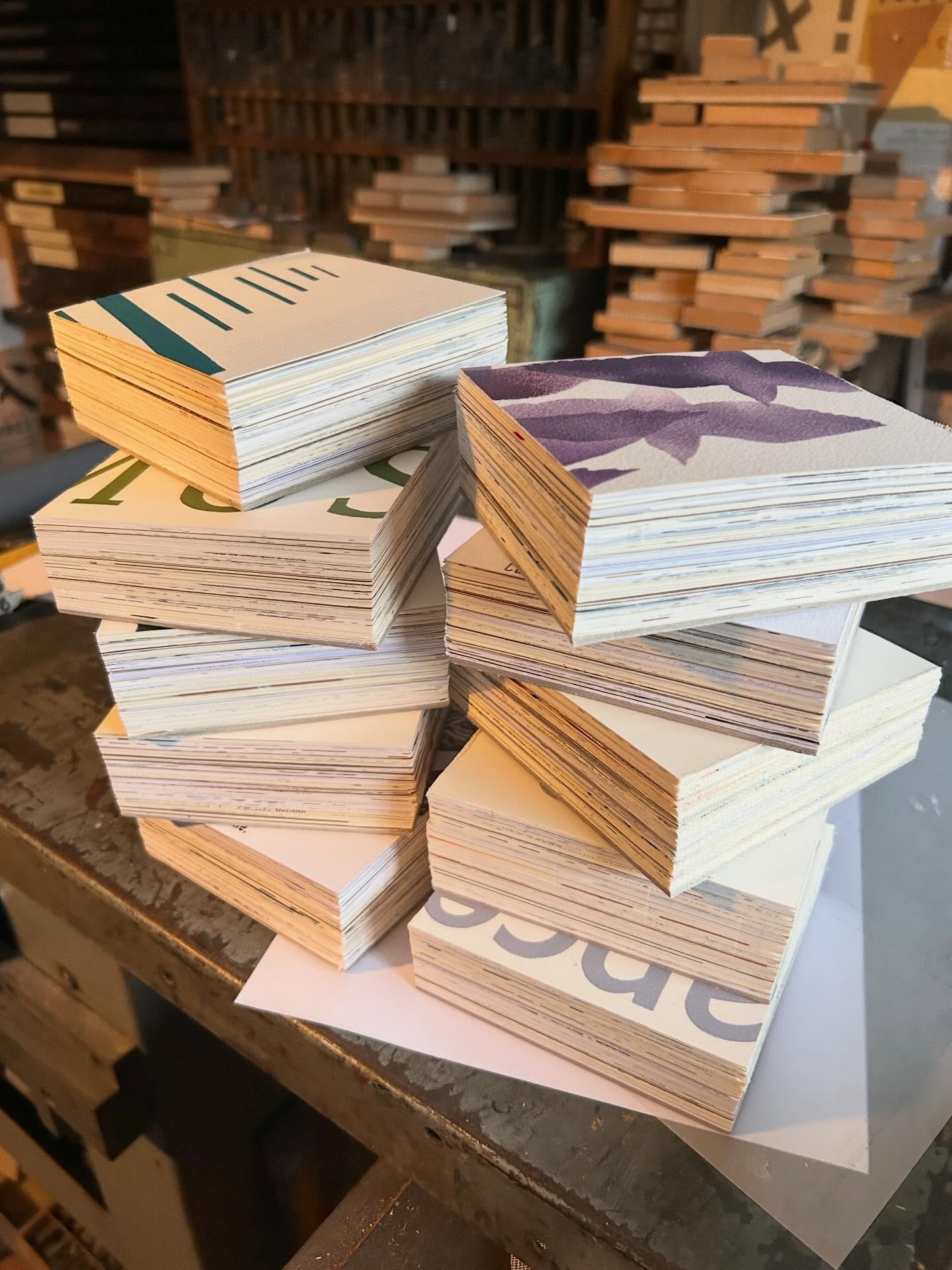 Piles of recycled blocks amongst piles of other things&hellip; these for #stroudwayzgoose - 7/8th March. Over 30 stalls of letterpress equipment, type, printed ephemera, cakes and coffee. @stroudtrinityrooms Free Entry #letterpress #recycling #wayzgo