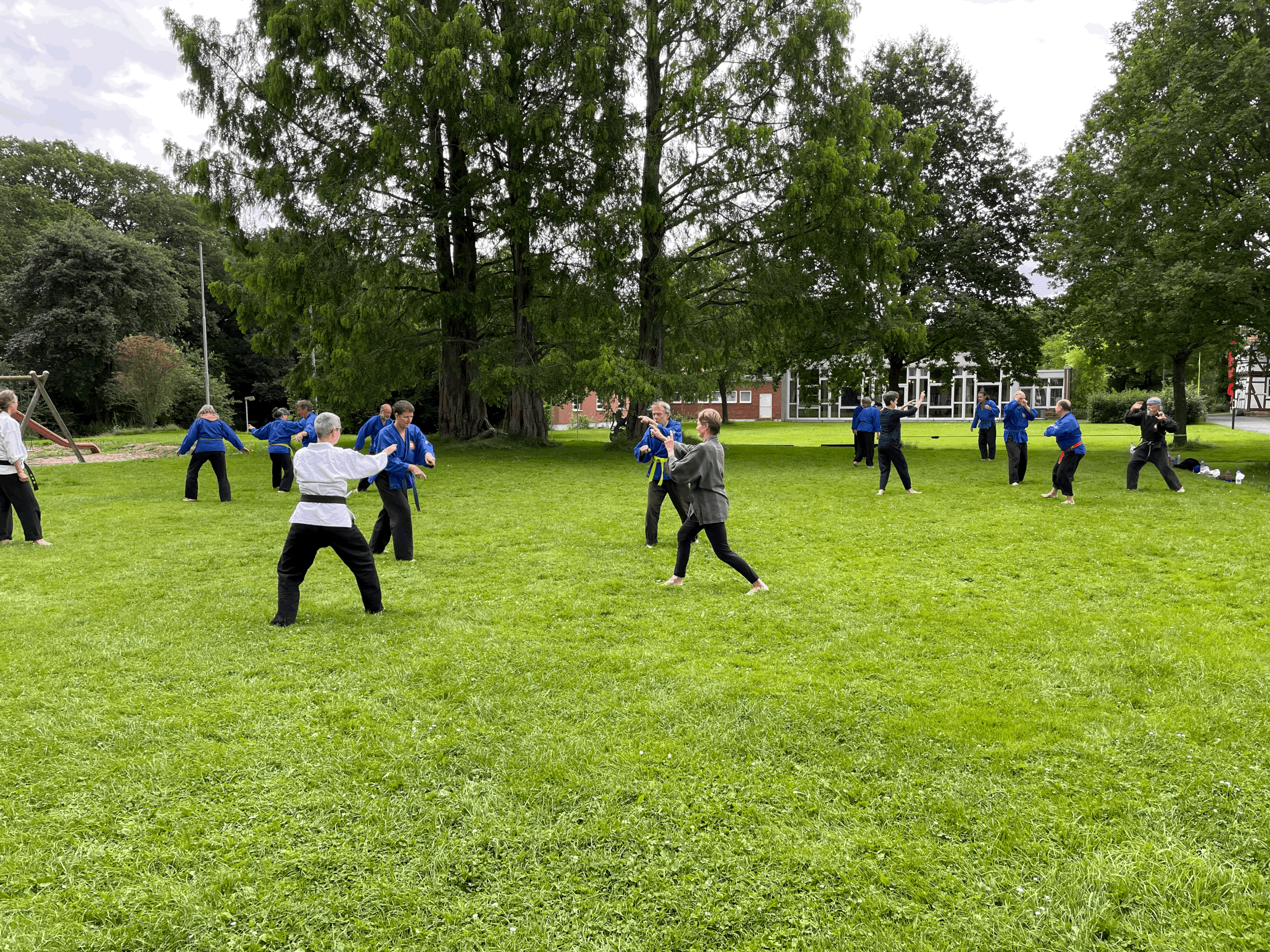 „Prüfungsvorbereitung“ für alle in der Offenen Montagsgruppe in Kassel