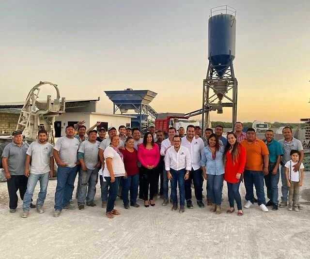 La familia TRAMONTI y SYCOISA les desea una Feliz Navidad y un pr&oacute;spero A&ntilde;o Nuevo! Que el 2020 sea un a&ntilde;o lleno de trabajo y bendiciones...