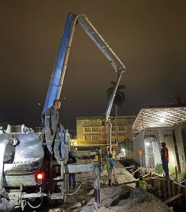 En tramonti contamos con bomba de concreto para tus proyectos ( losas, columnas, pisos y/o colados de dif&iacute;cil acceso). 👷🏽&zwj;♂️🚧✅