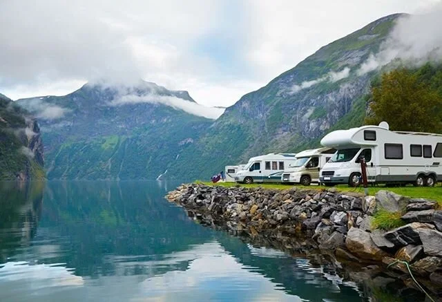 There are 4.8 million miles of road in the US calling your name.
It&rsquo;s the perfect time to get behind the wheel and explore.  We have some exciting road trips and a hand-picked selection of RVs to make your adventure memorable and hassle-free (y