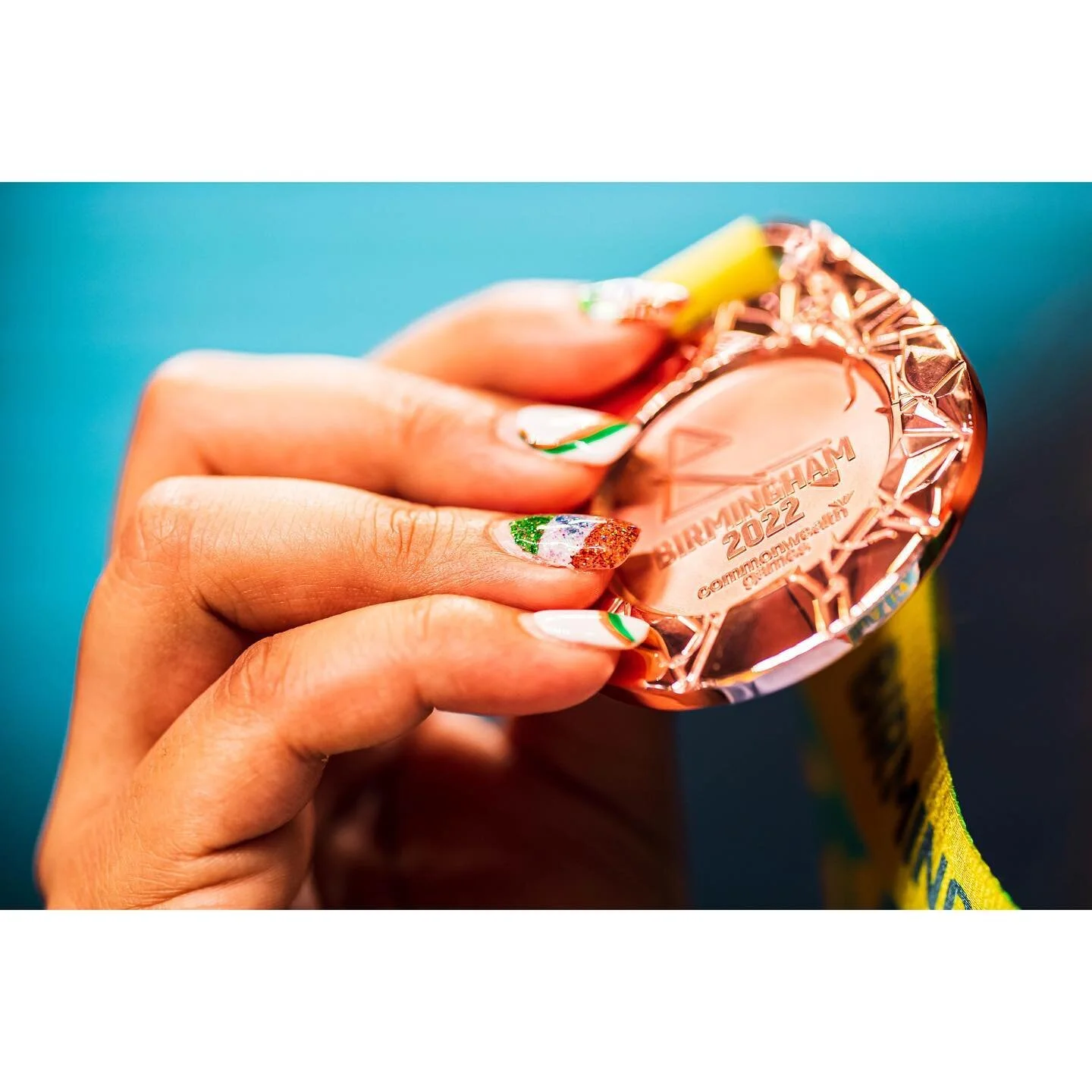 🇮🇳🥉
⠀⠀⠀⠀⠀⠀⠀⠀⠀
Bling 💅 from @dipikapallikal as she &amp; @sauravghosal picked up Mixed Doubles Bronze @birminghamcg22 
⠀⠀⠀⠀⠀⠀⠀⠀⠀
#squash
#behindtheglass
#womeninsport
