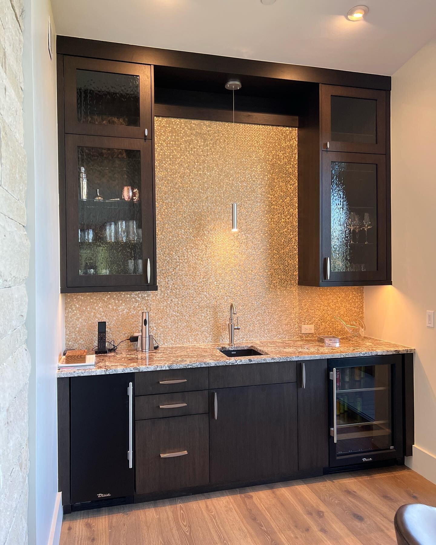 A little sparkle in the backsplash!  #ibddesignstudio