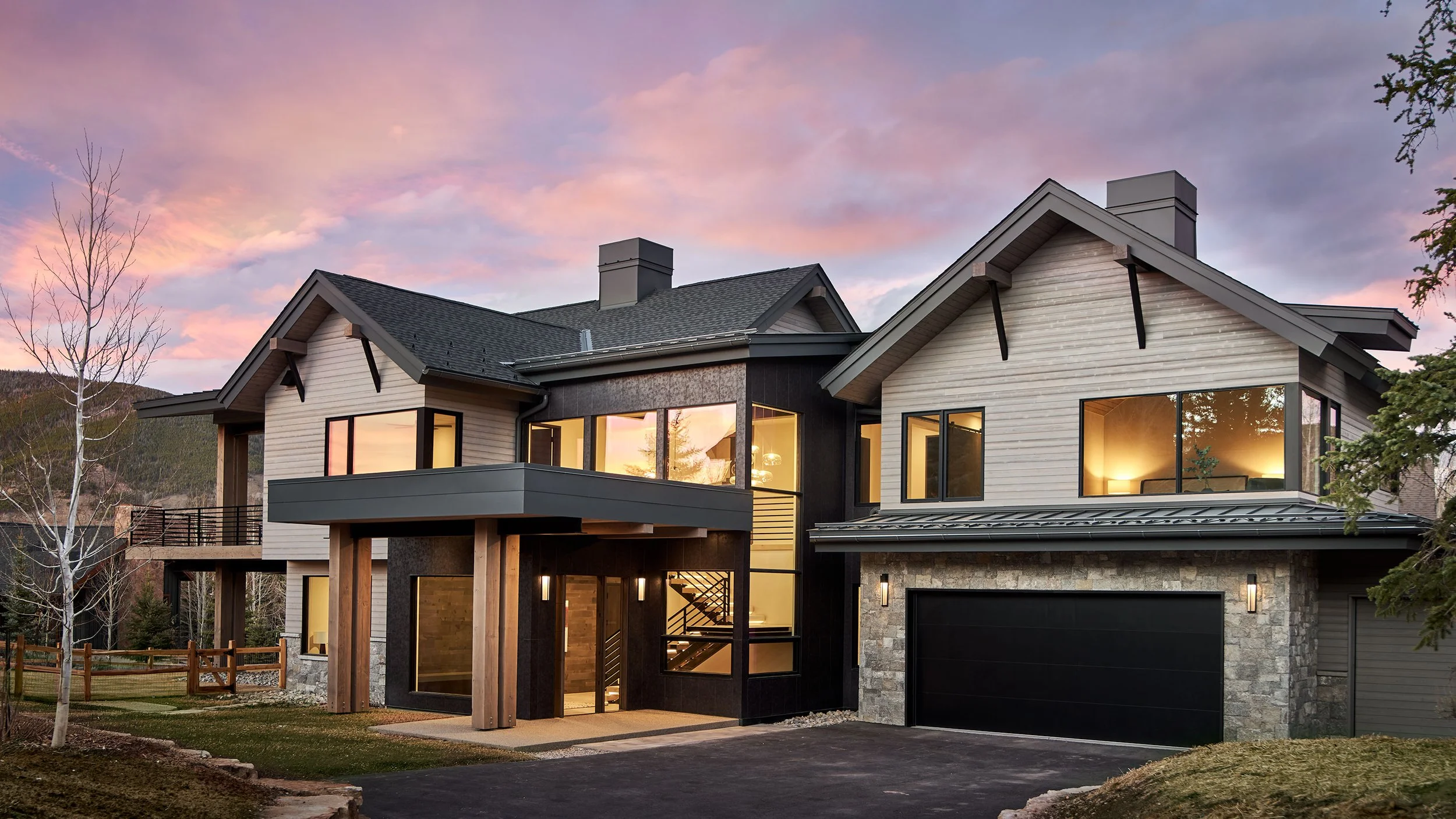 IBD-Walter-80-Canyon-View-Dillon-03-24-26-Exterior-Dusk-Web.jpg