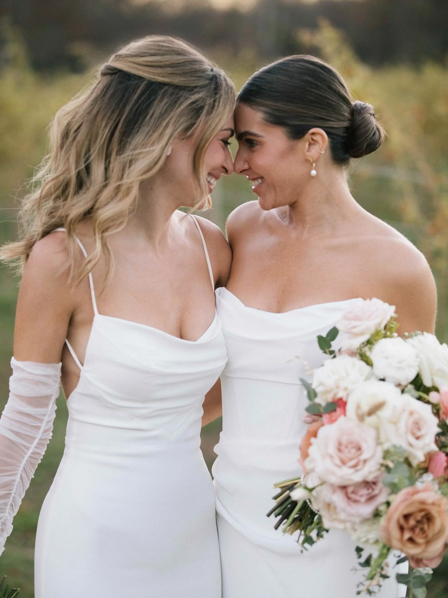 Step into the secret garden inspired wedding ceremony 
.
.
.
.
.
#photo #photography #wedding #weddingphotography #gettingready #bridalportraits #portraitphotography #nycphotographer #brooklynphotographer