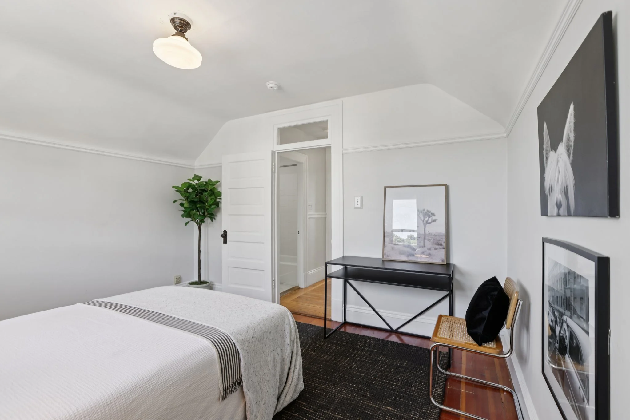 30-web-or-mls-30th Ave-S0409-030.jpg