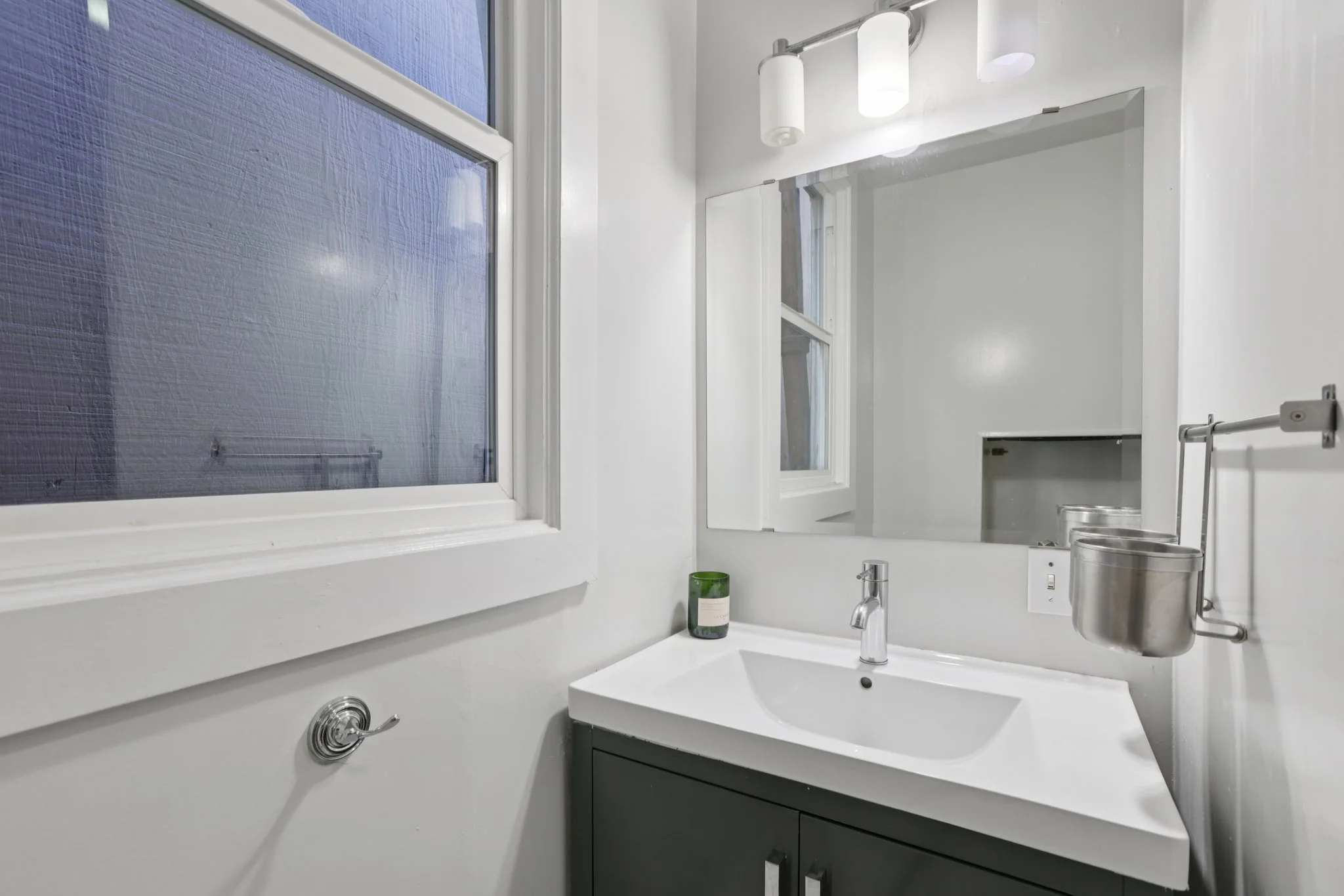 26-web-or-mls-30th Ave-S0409-026.jpg