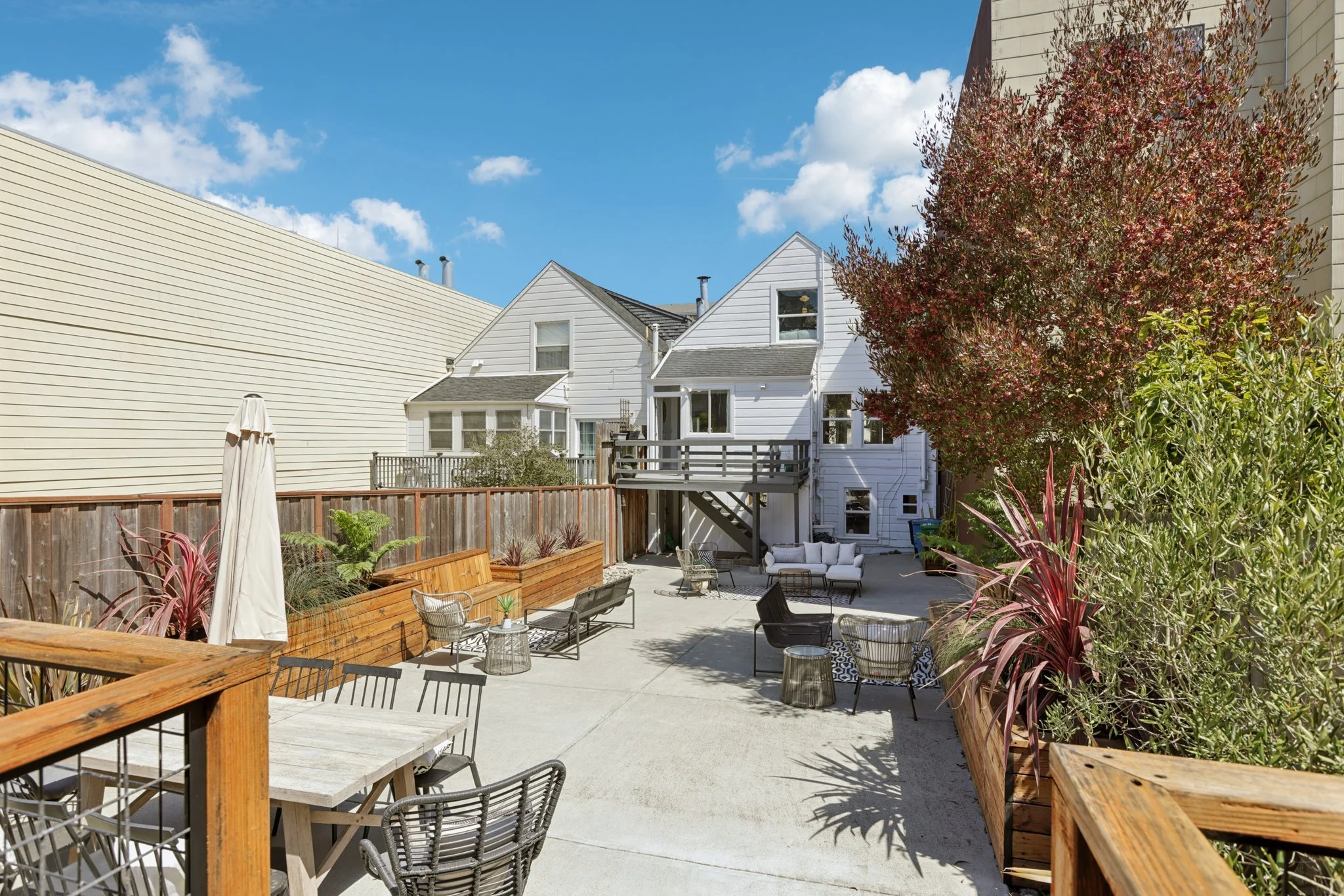50-web-or-mls-30th Ave-S0409-050.jpg