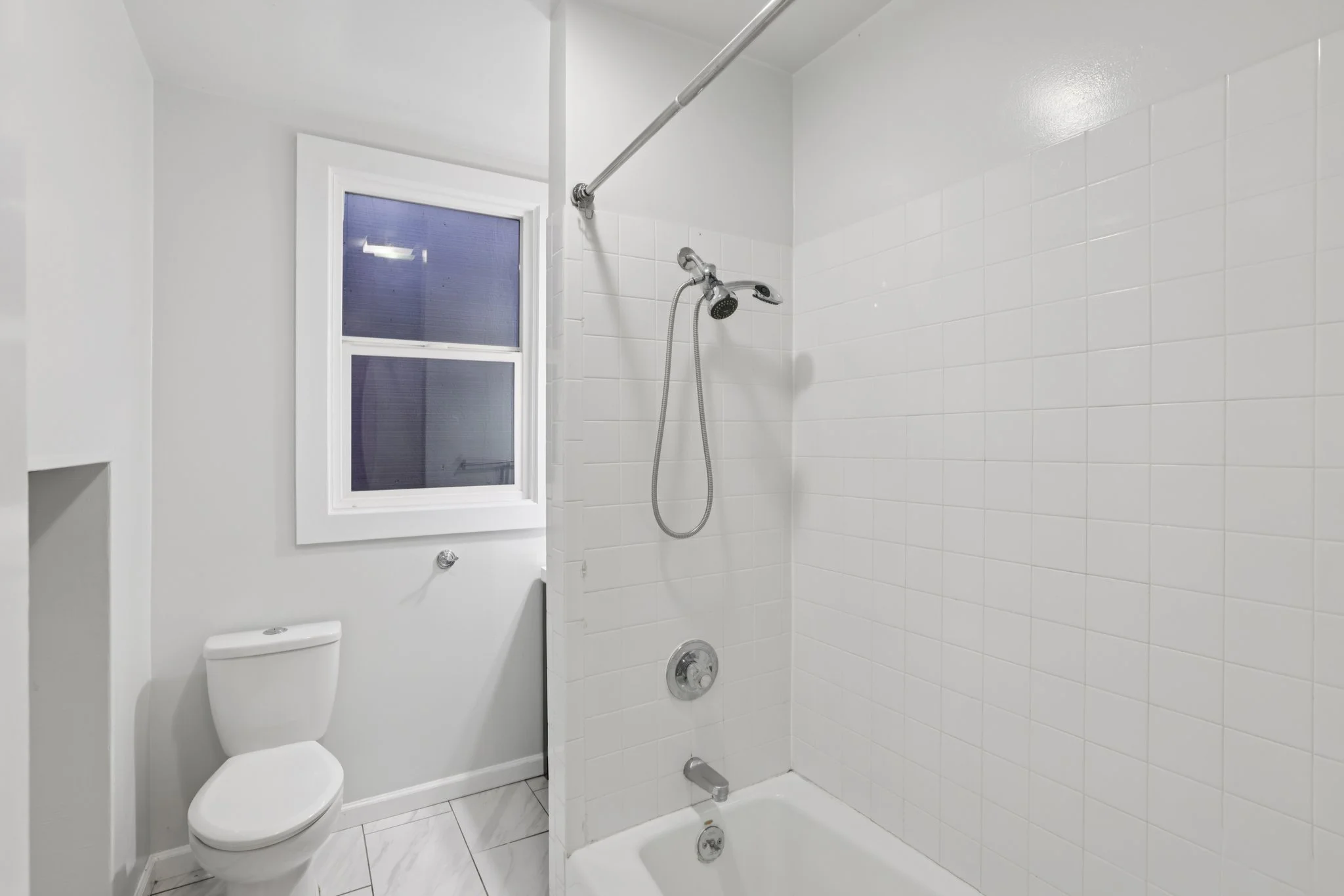 34-web-or-mls-30th Ave-S0409-034.jpg