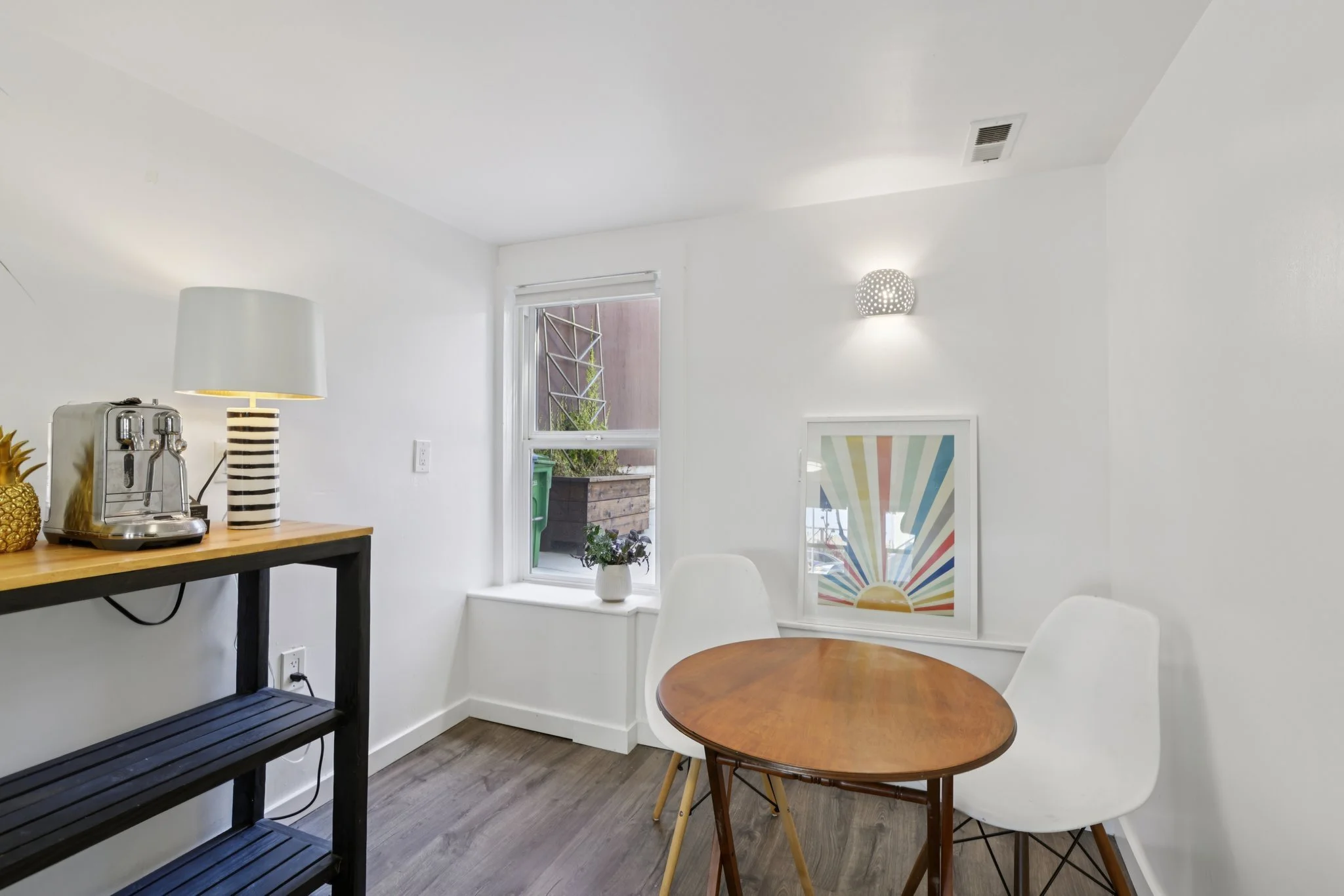 25-web-or-mls-30th Ave-S0409-025.jpg