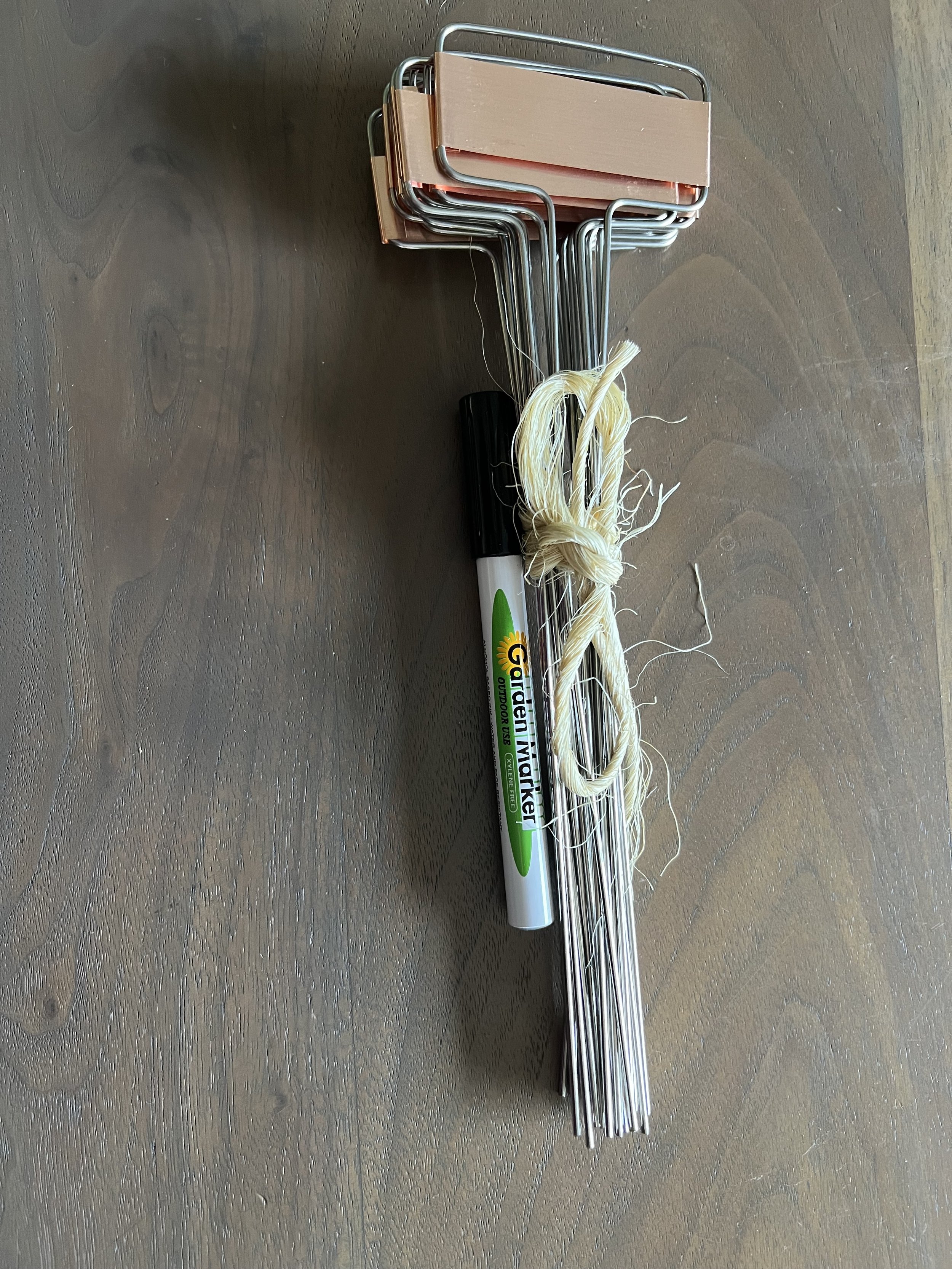Labels & Garden Pen