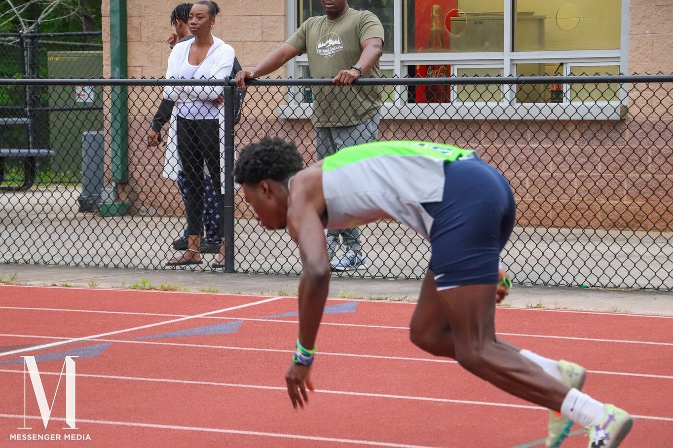 On Wednesday, Northview Varsity Track and Field celebrated its senior night. At the meet, Girls won with 96 points and Boys won with 78 points. 
Photos by Banee Chadha. 
For senior night photos, click the link in bio.