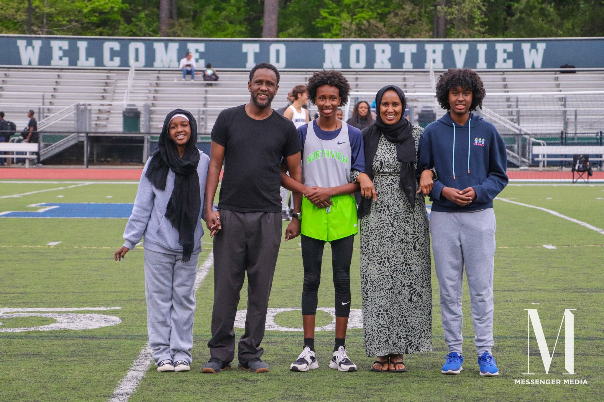 trackmeet-39-Recovered_1.jpg