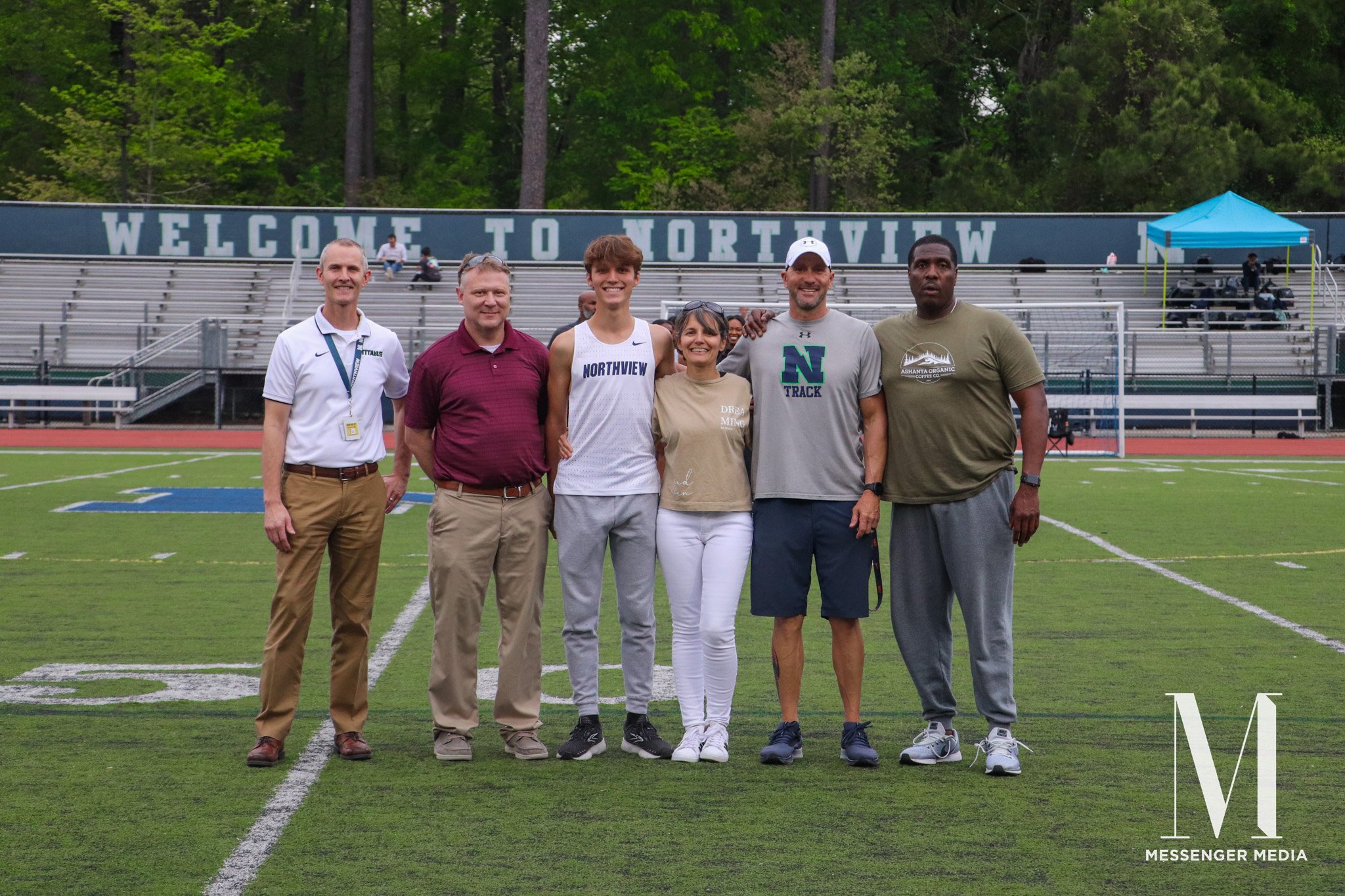 trackmeet-43-Recovered_1.jpg