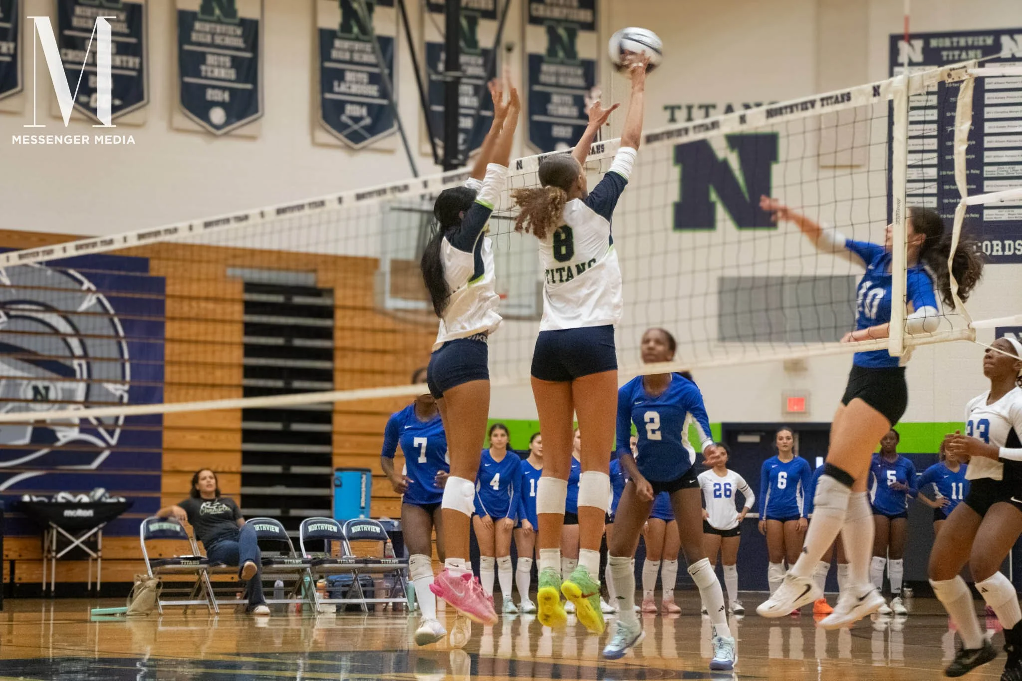 AM VBALL-12.jpg
