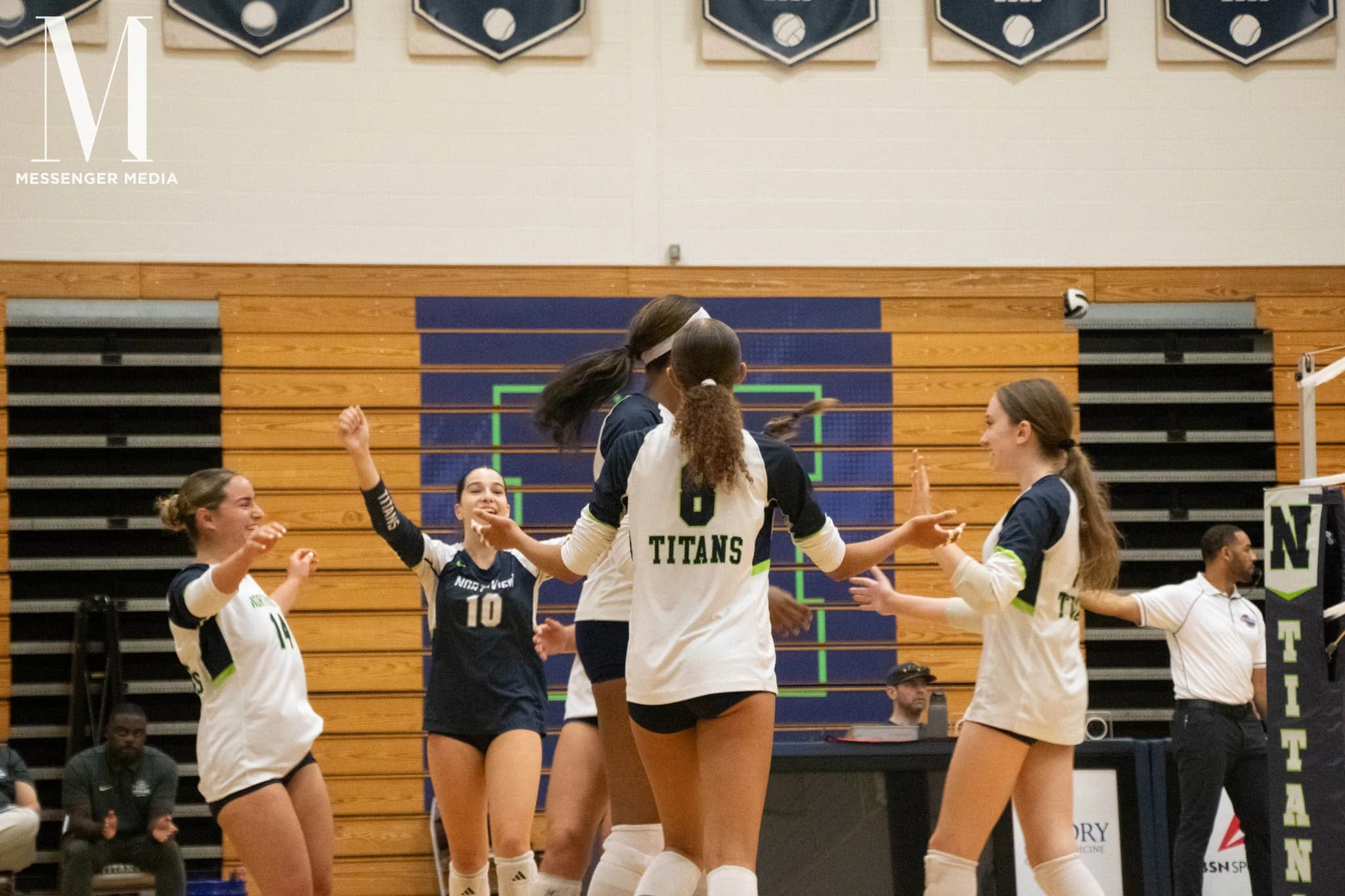 AM VBALL-19.jpg