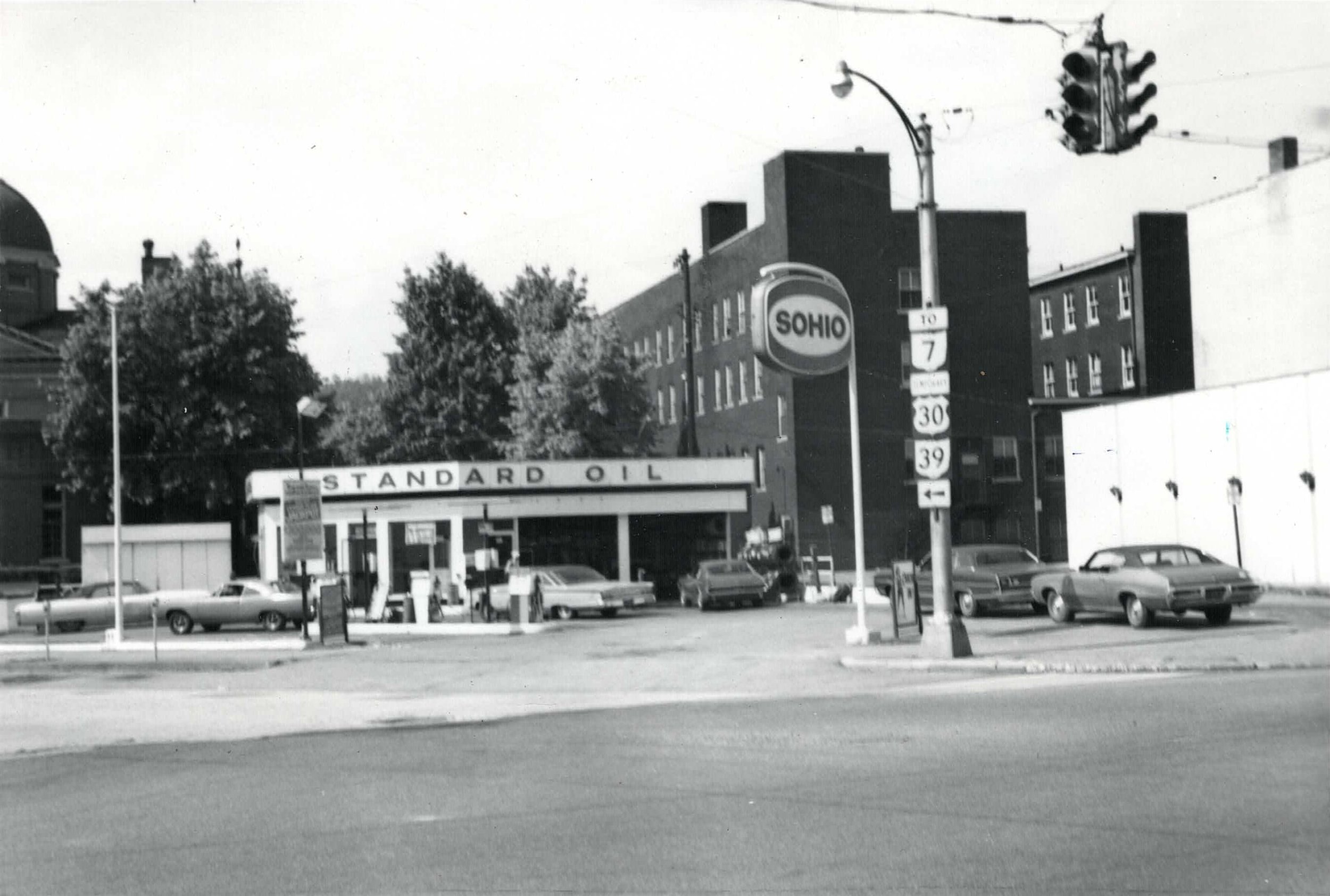 SOHIO Standard Oil gas station currently the Pear Tree Shop