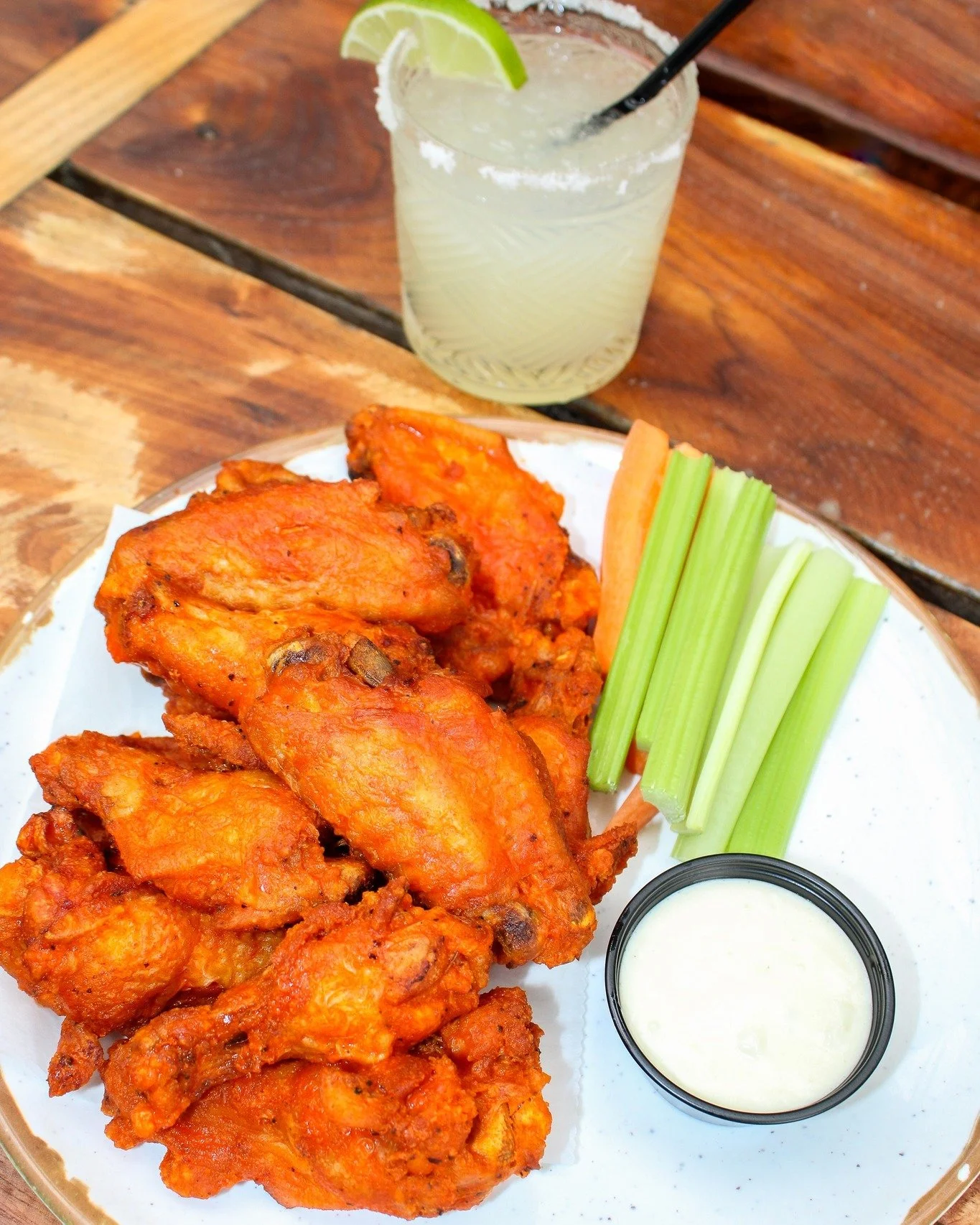 The best wings in town... are at a Mexican spot? 🤔
Yeah, we said it. And we&rsquo;re ready to prove it. Come taste for yourself every single Wednesday with HALF-OFF WINGS all night long! 🍗🔥

Score a 6-piece for $4 or a 12-piece for $7.50. Every or
