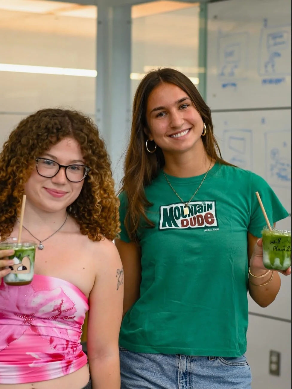 Last week we hosted our mentor + mentee matcha pop-up event and it was a great success! Huge thank you and shout out to @creamandleaf for providing the delicious drinks! 🍵🤗