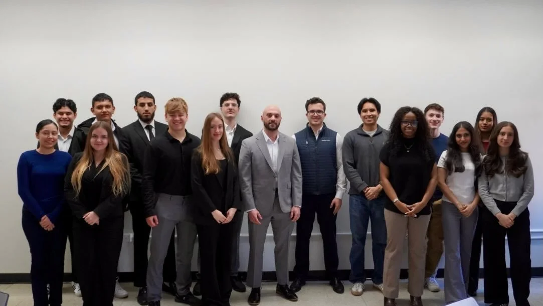 The Real Estate Finance Club was glad to host an event featuring Matt Dittmeier, Director of Investment Sales at IPRG! 

Special thank you to our moderator, Alexis Clause for leading a dynamic and thoughtful conversation on the state of Real Estate t