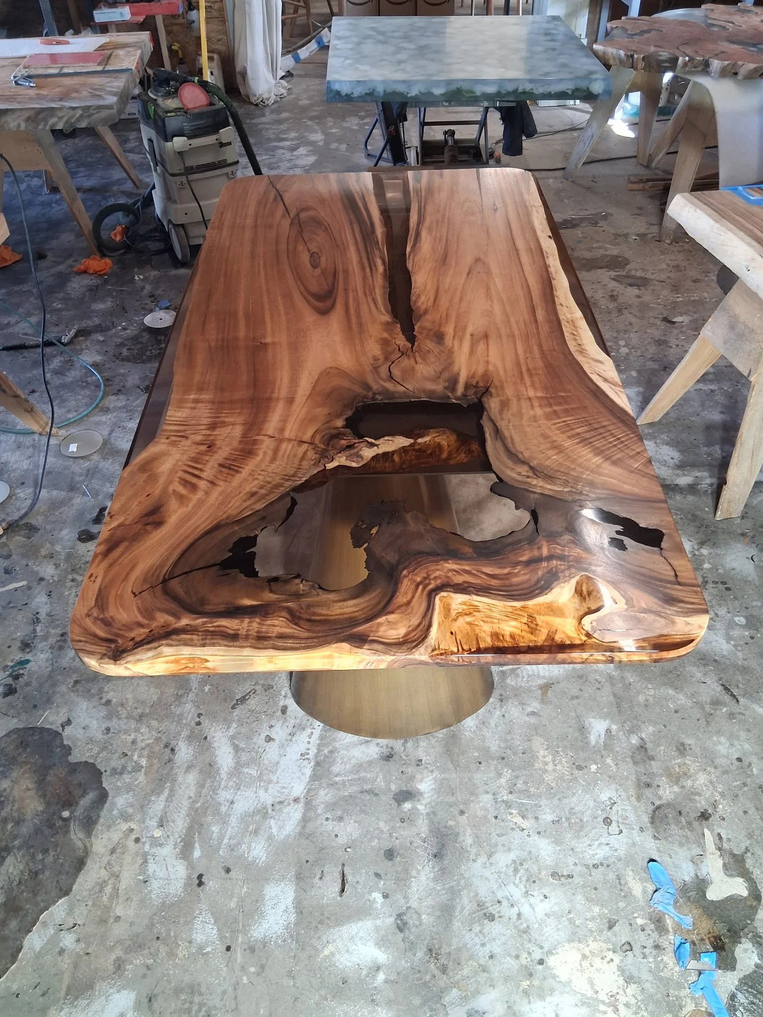 Modern dining table Italian Acacia.JPG