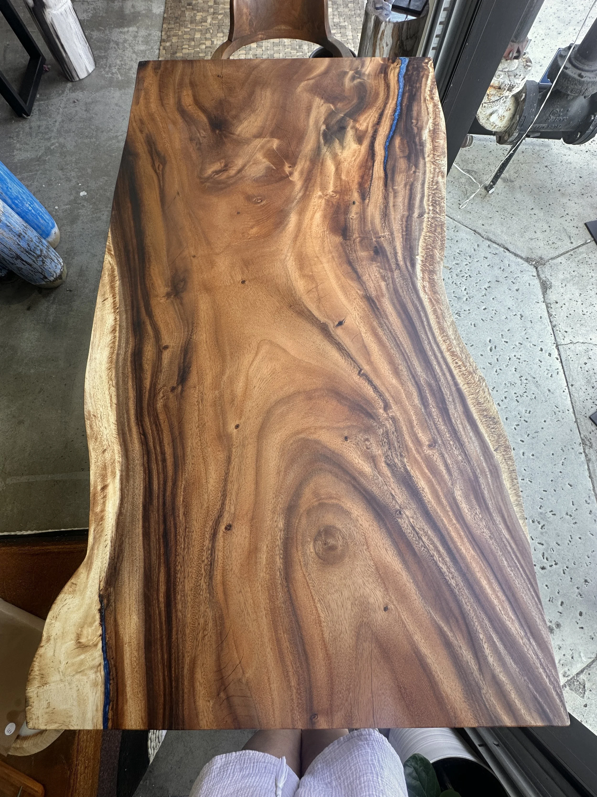 custom live ede table.JPG