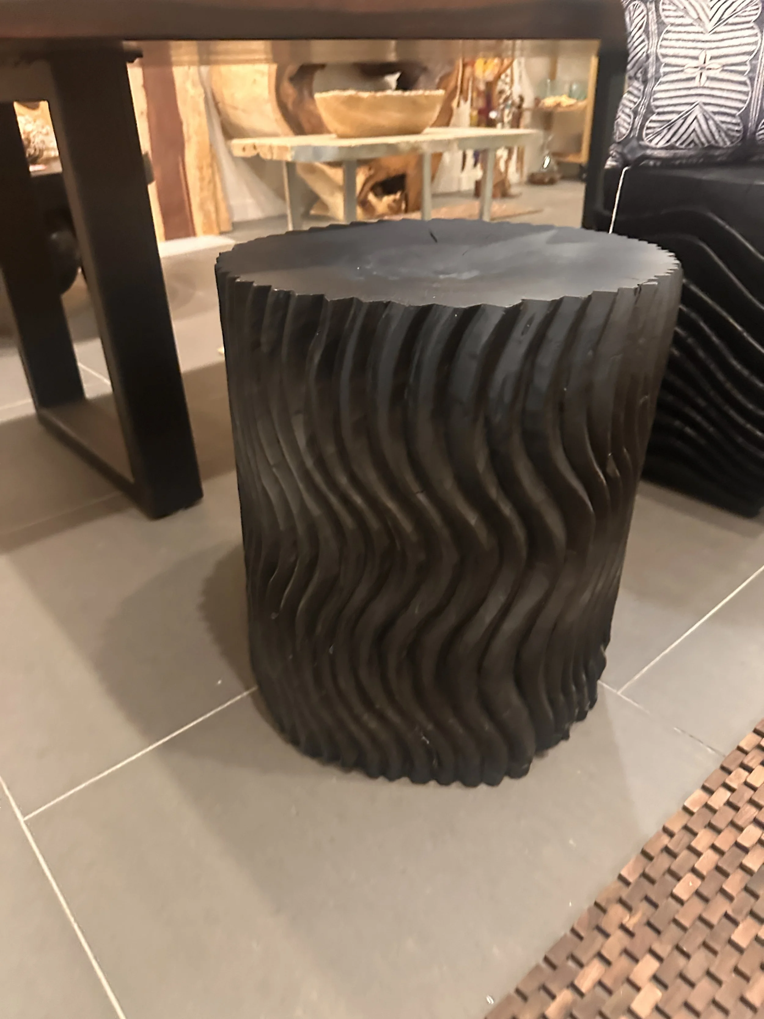 Top of spiral black end table.JPG
