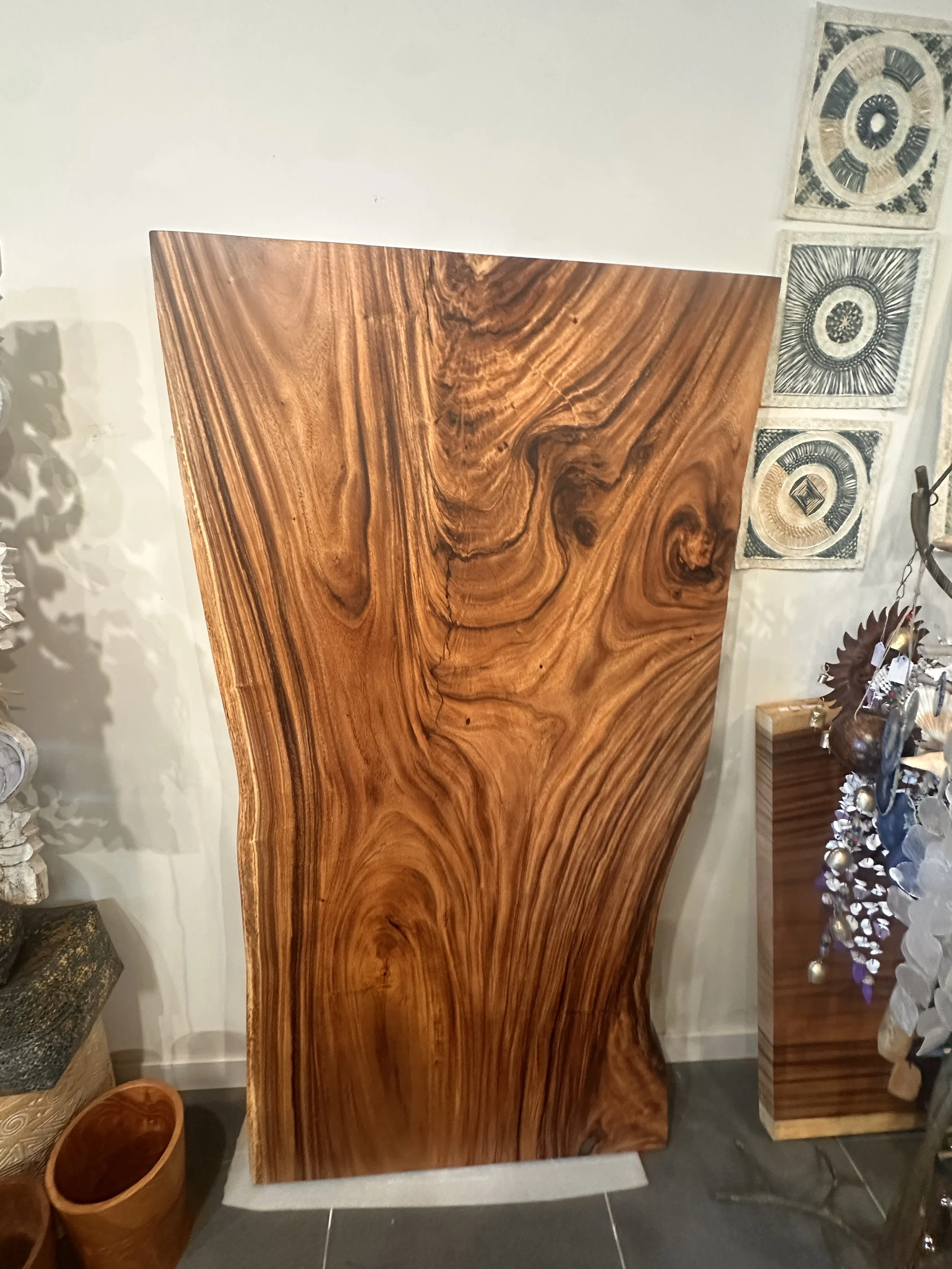 Closeup of Acacia grain for 72" table.JPG