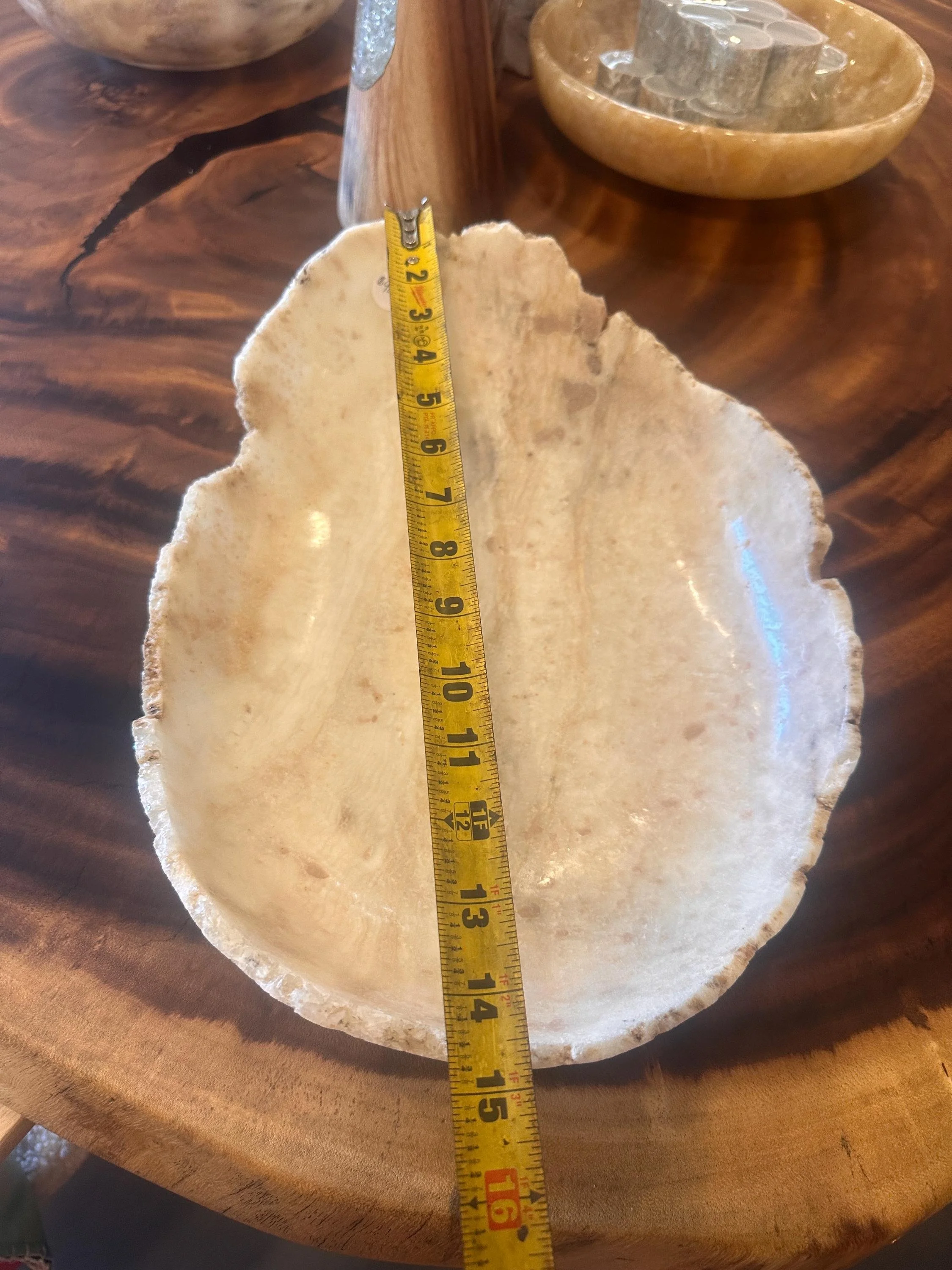 Cream onyx bowl and white.jpg