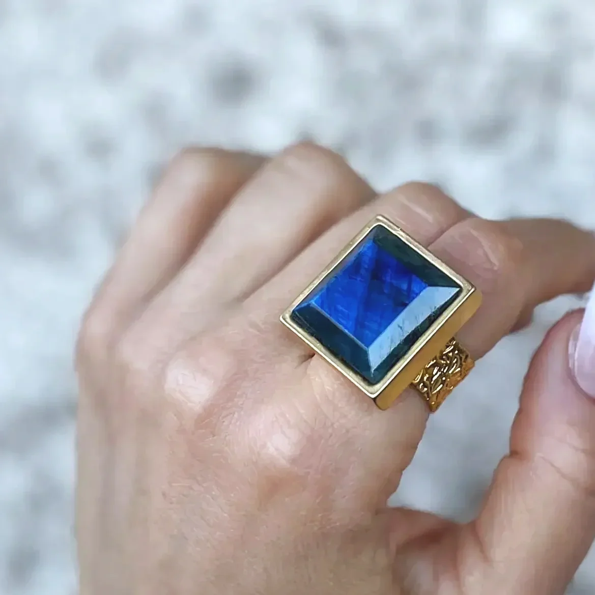 Labradorite Ring - Gold