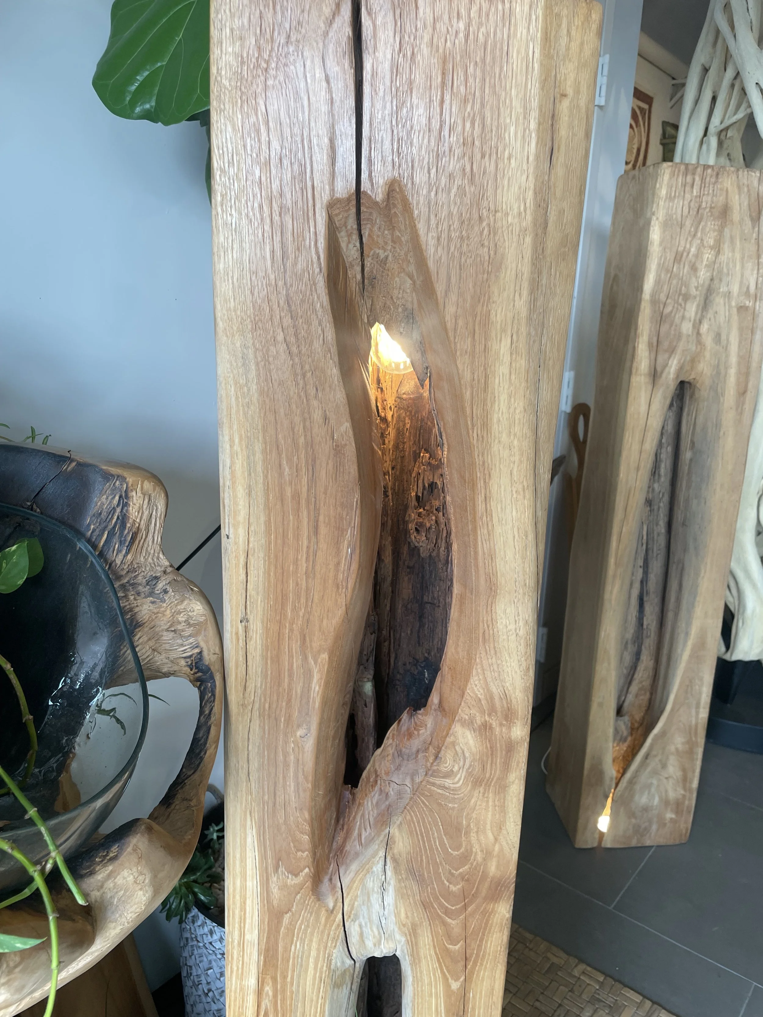 60" Floor lamp.jpeg