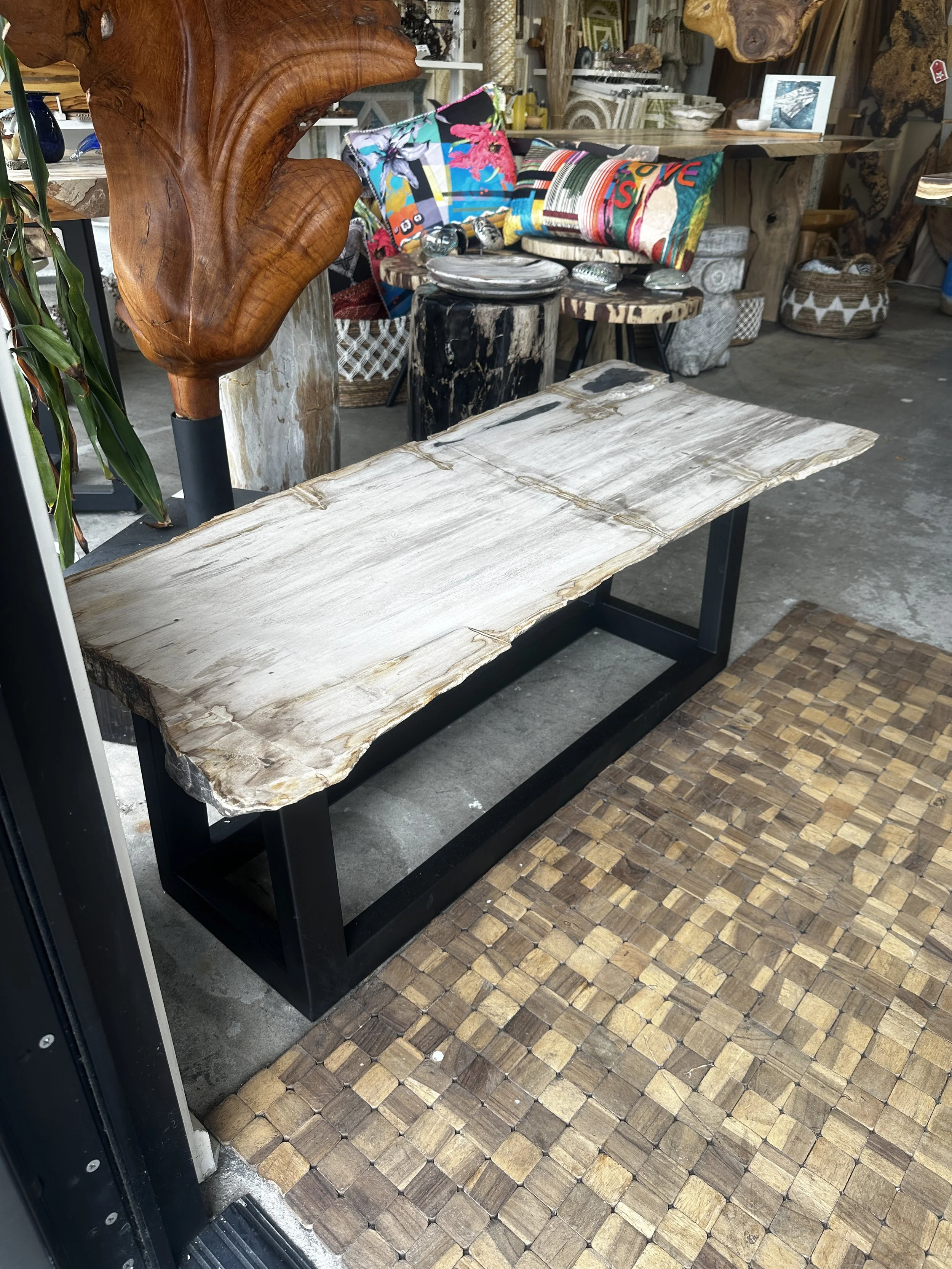 petrified coffee table white black and gold.JPG