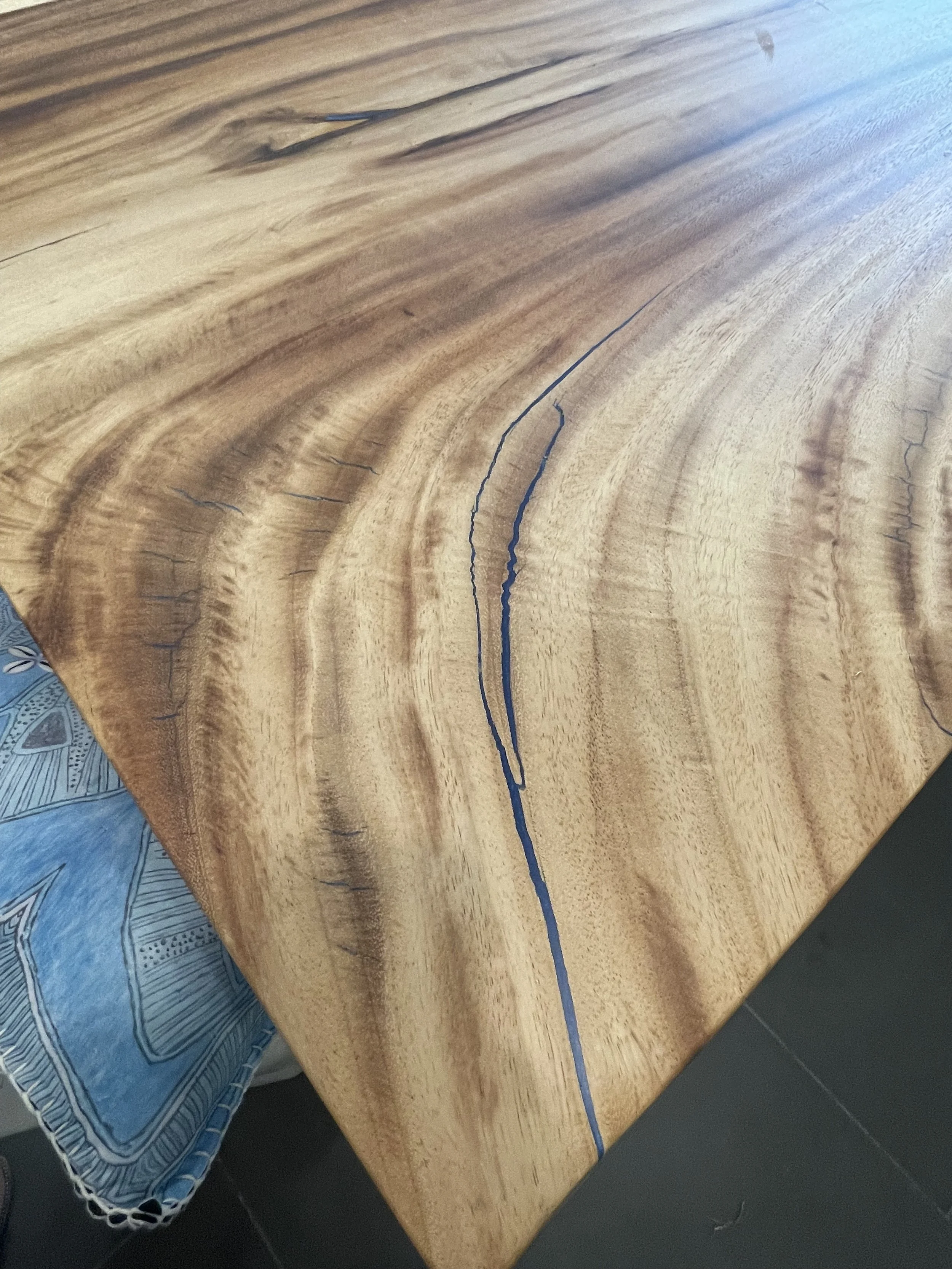 Live edge Acacia 95".jpeg