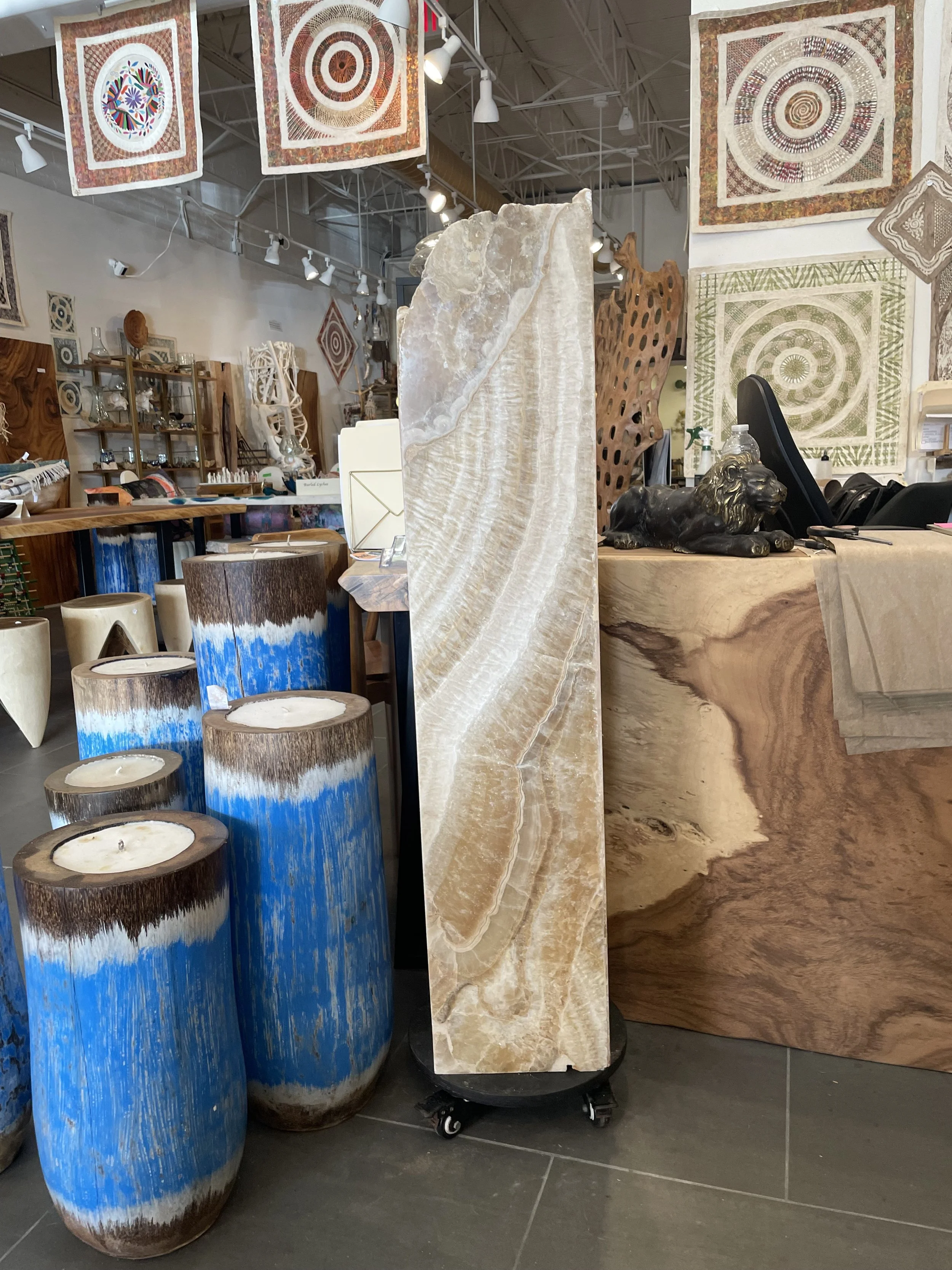 46.5" Onyx floor lamp.jpeg