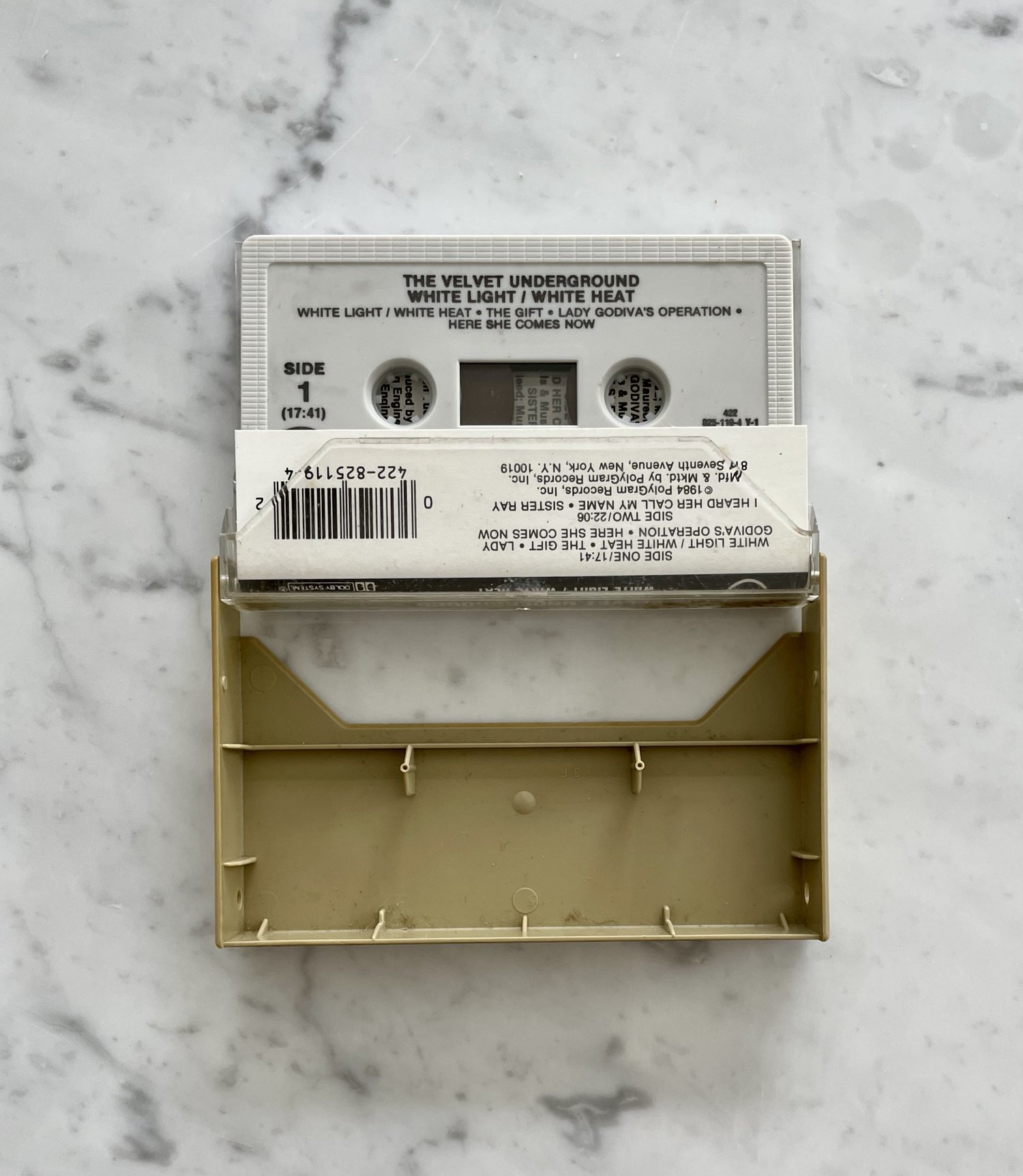 Velvet　tape　cassette　Past　The　Light/White　