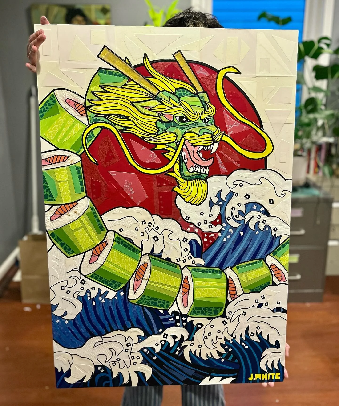 I call this one 🐉 &ldquo;Who Ordered the Dragon Roll?&rdquo; 🍣 Composed entirely of ✂️ paper on wood ✨ Swipe for detail shots ➡️
.
.
.

#papercollage #paparart #paper #papercrafts #artofig #artofinstagram #artistsoninstagram #artgallery #artoftheda