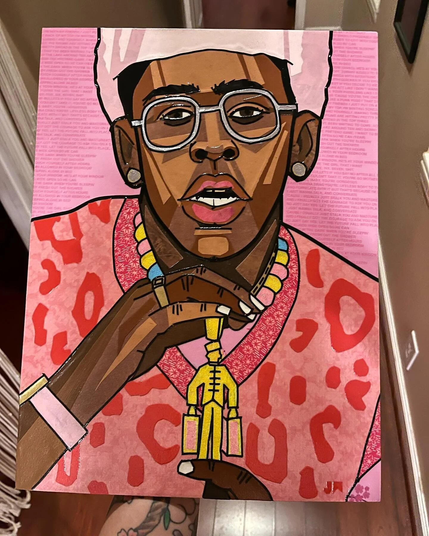 Tyler, the Creator 💝 Xmas Commission 💝
I can finally share now that it&rsquo;s been gifted☺️
Maybe @feliciathegoat will see it 🤷&zwj;♀️ IDK but,
I&rsquo;m thankful for old friends buying new art 💞
.
.
.
.
#papercollage #paparart #paper #papercraf