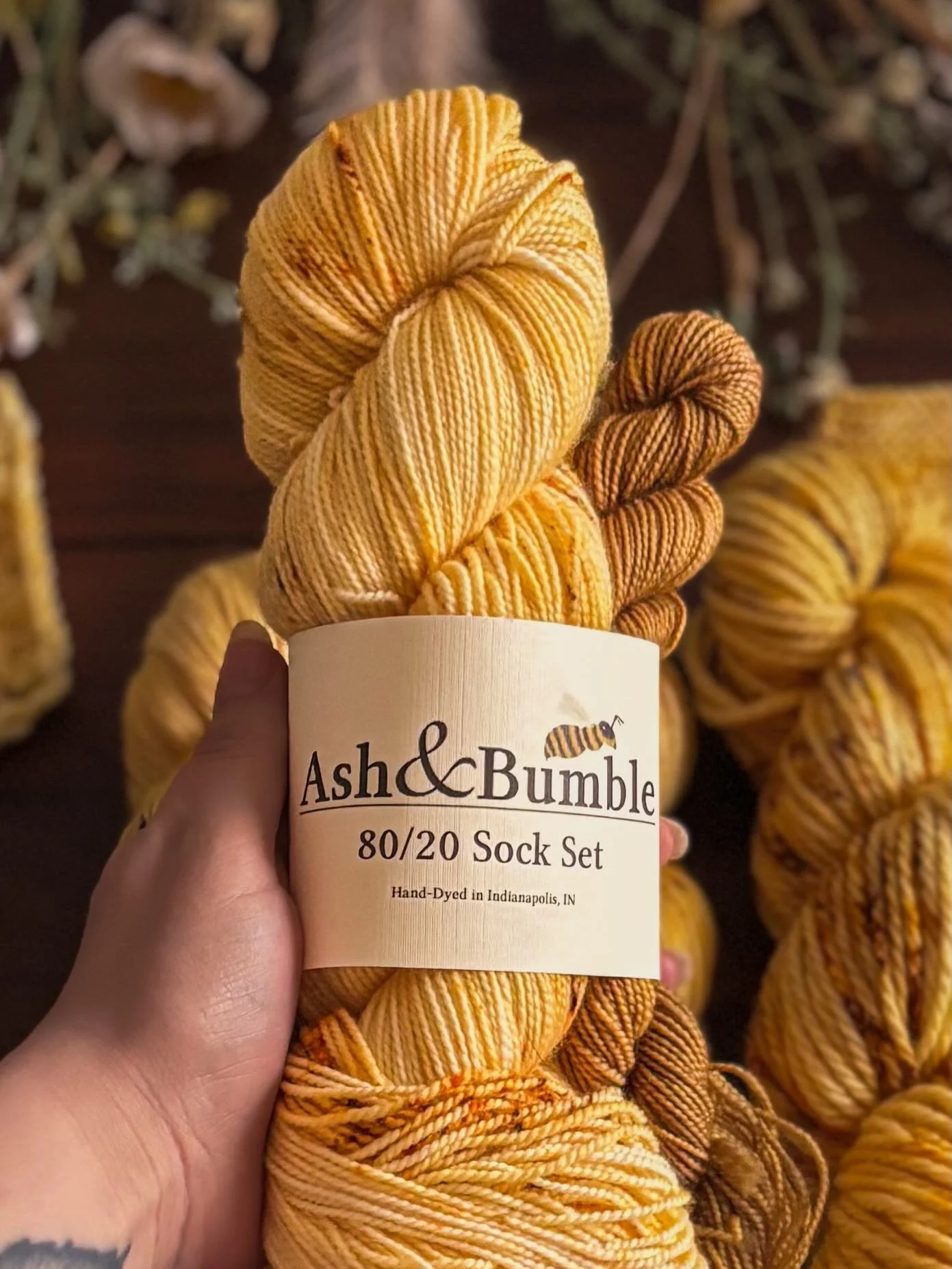 Meet the colorways for Match&rsquo;s Colors of the Month: Golden Chanterelle &amp; Oak!

Golden Chanterelle is a variegation of pale yellow &amp; duckling yellow with mustard, burnt orange, and mocha brown speckles. 

Oak is a golden medium camel bro