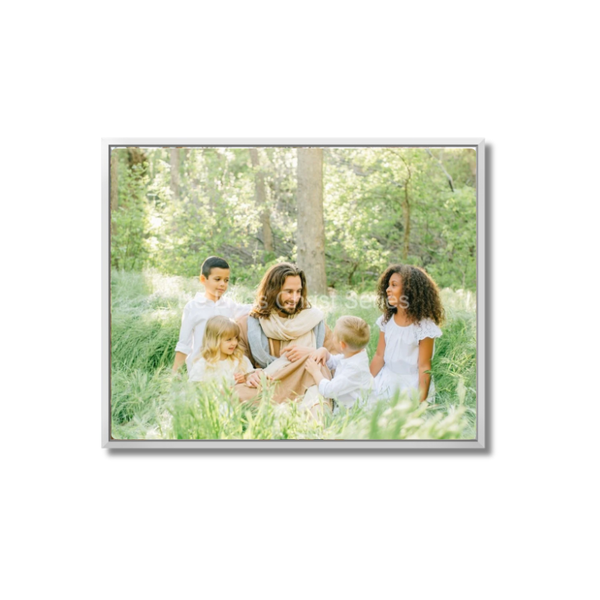 WhiteLandscape_HeLives.png