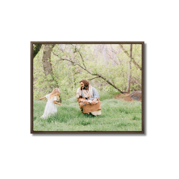 Walnut_Landscape_HeLives.png