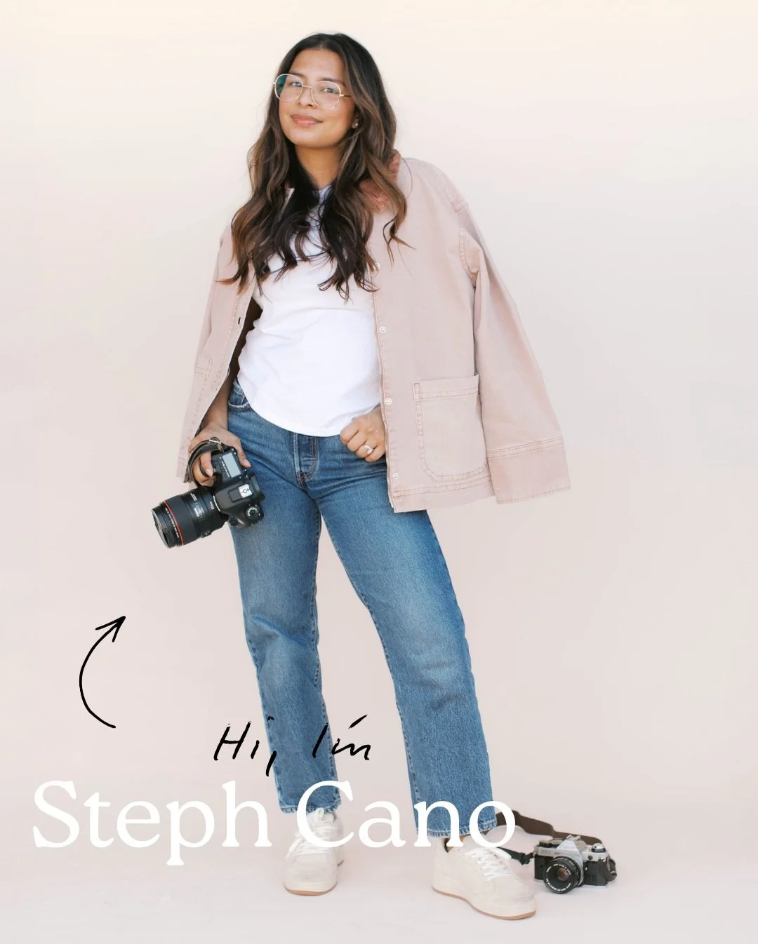 ✨Hi, I&rsquo;m Steph! I&rsquo;m glad you&rsquo;re here ✨

I&rsquo;m inspired by music, light and pure joy. The kind that fills a room and lingers in your heart. 

My passion is creating something meaningful. I want to make an impact. To help you grow