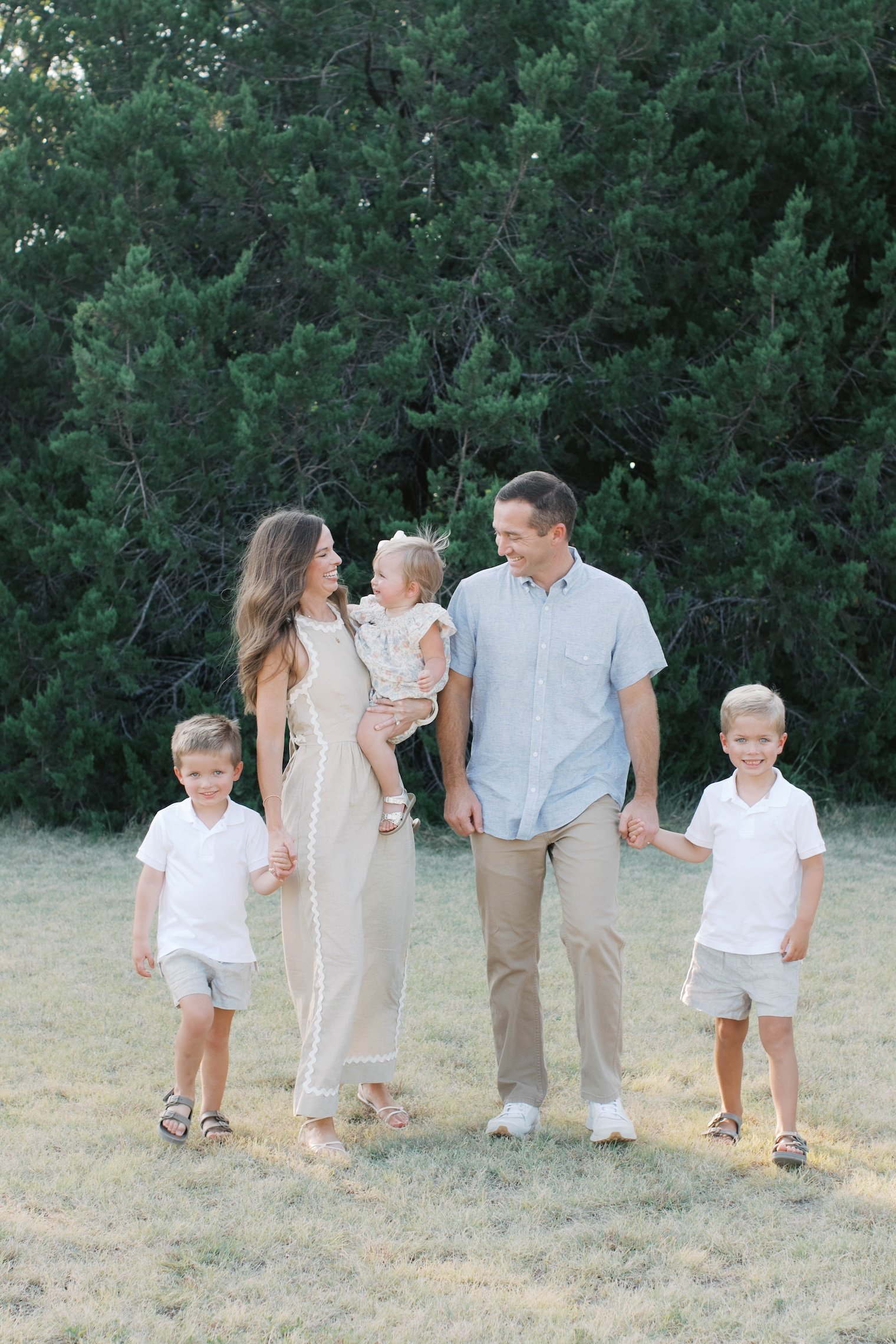 Waco Family photographer, Waco tx family portrait photographer, family lifestyle photographer