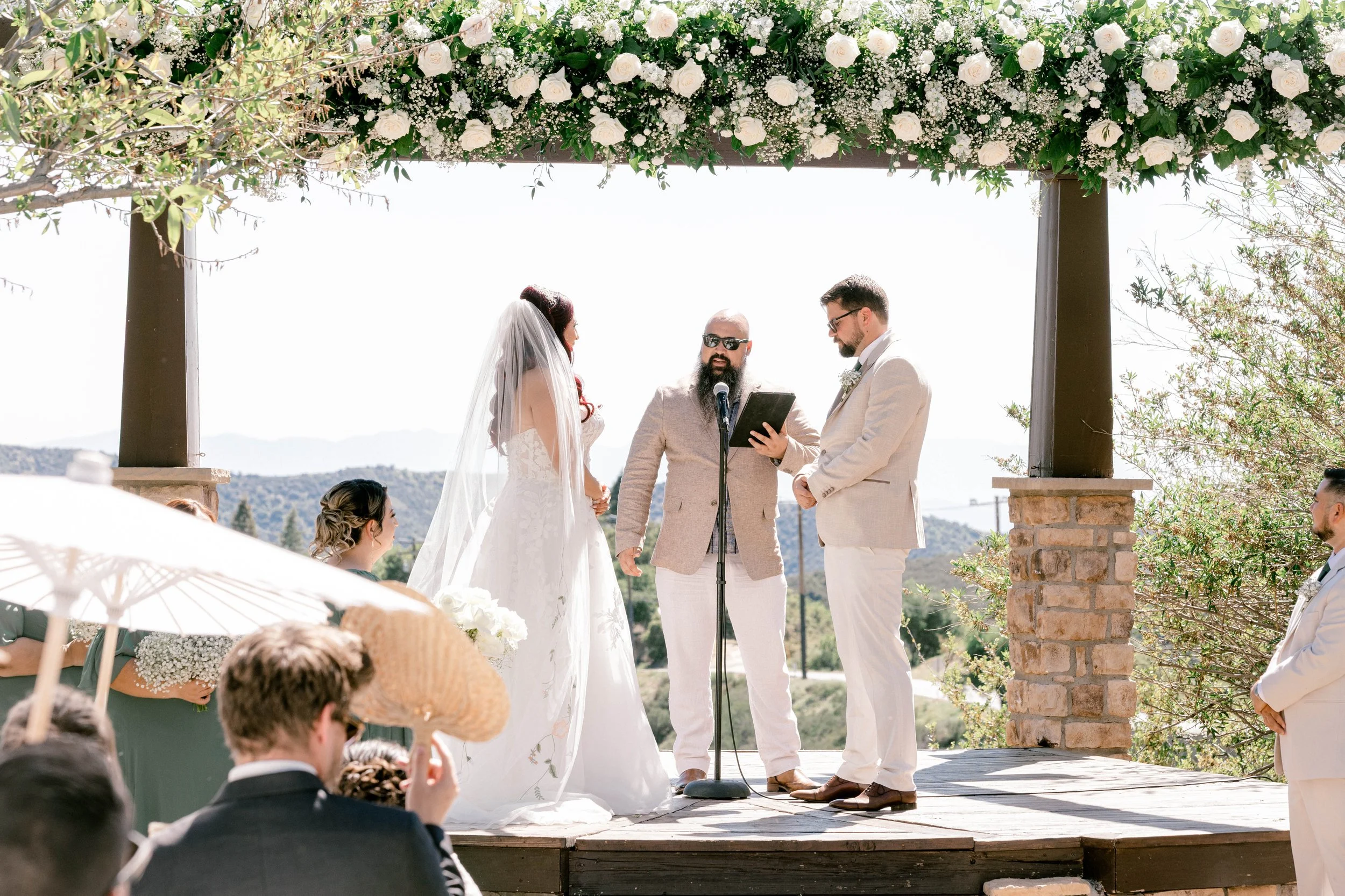 oak-glen-serendipity-garden-weddings-spring-wedding-ceremony.jpg