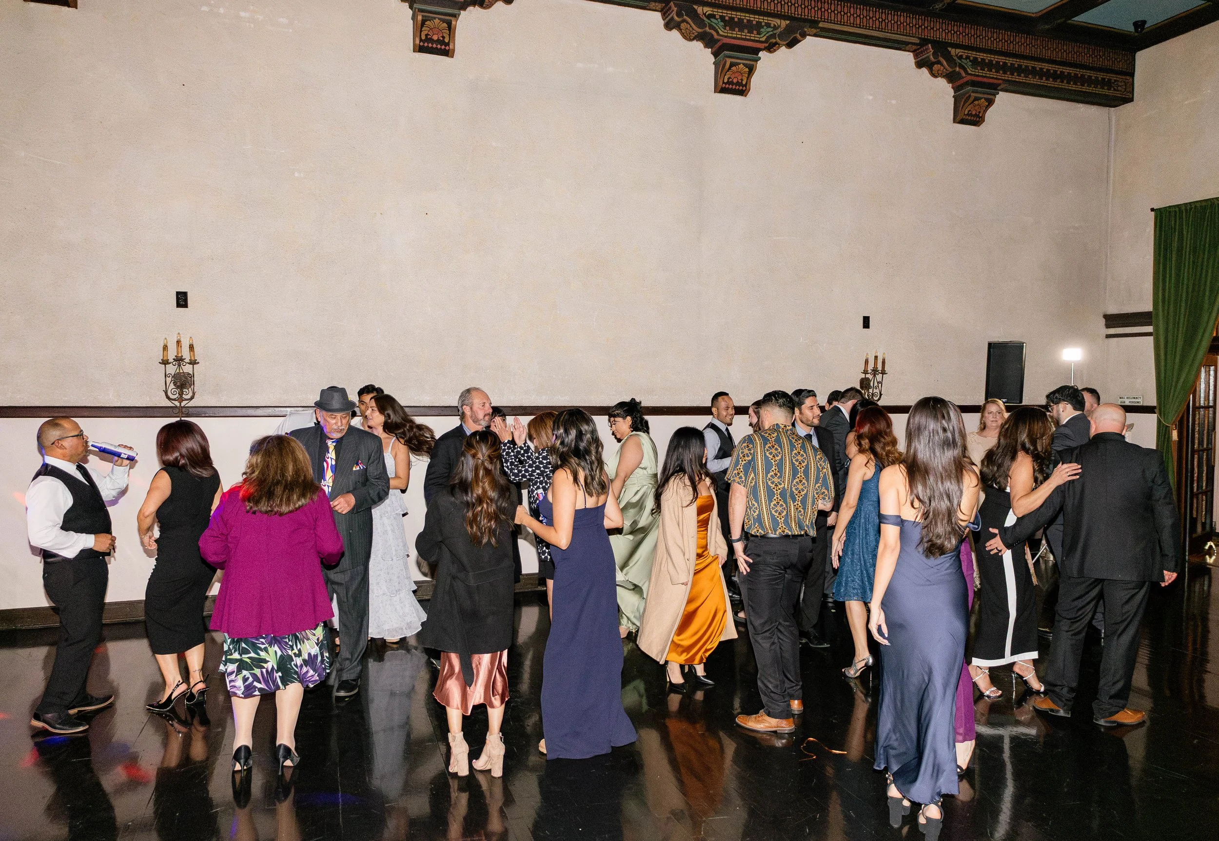 loft-84-wedding-reception-dancing.jpg