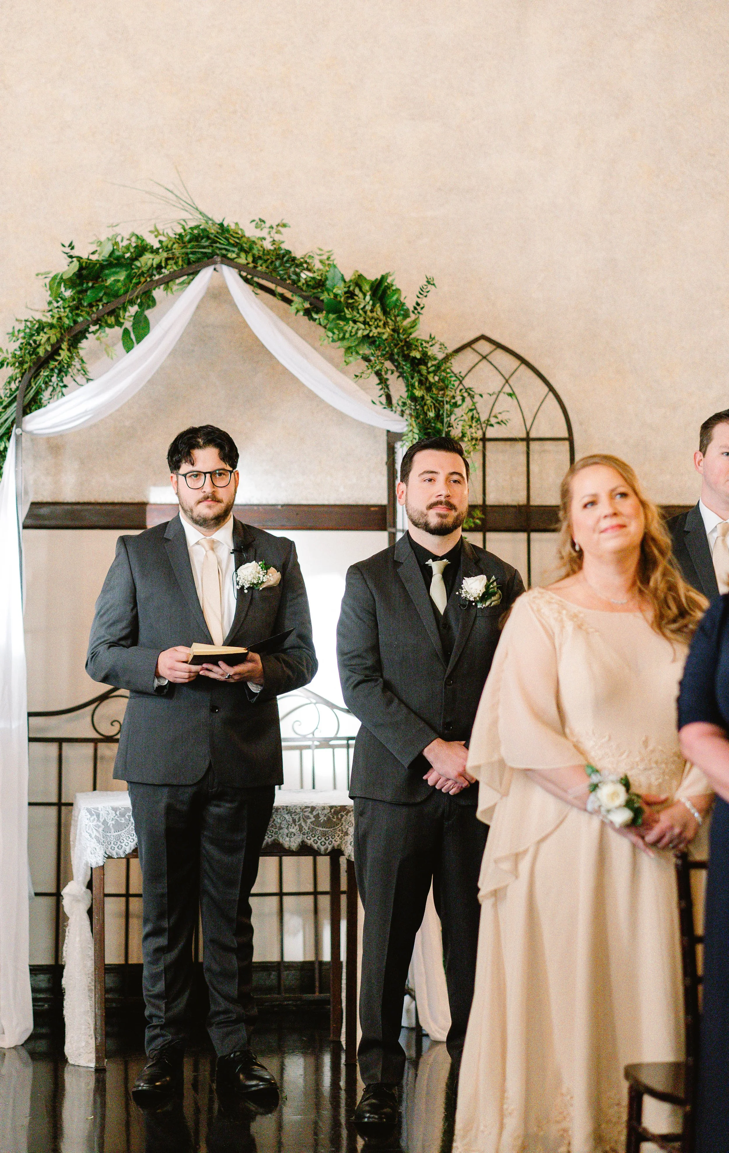 loft-84-riverside-wedding-ceremony.jpg