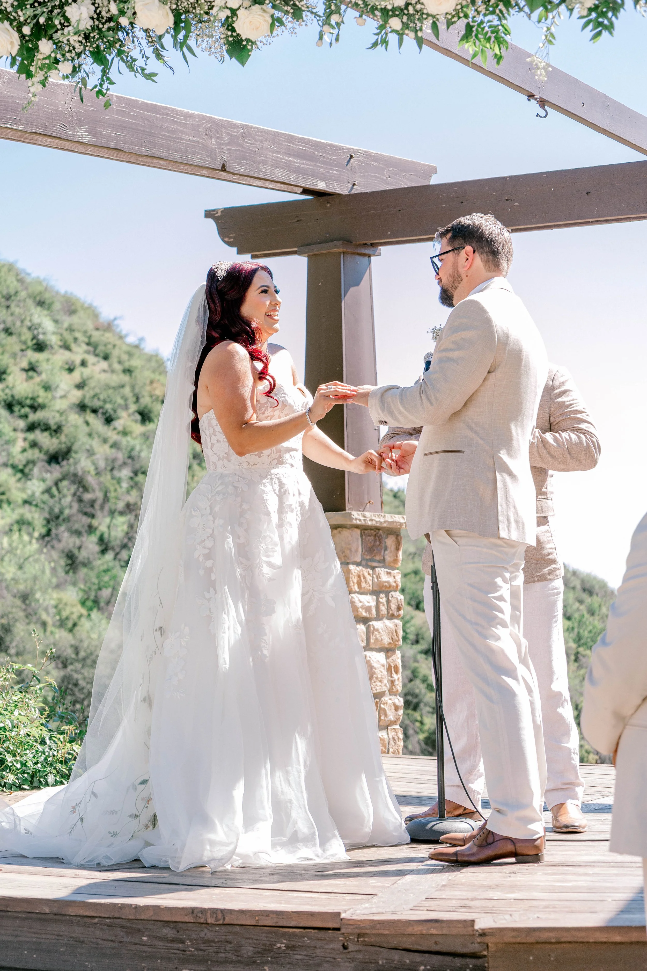 oak-glen-serendipity-garden-weddings-spring-wedding-ceremony.jpg