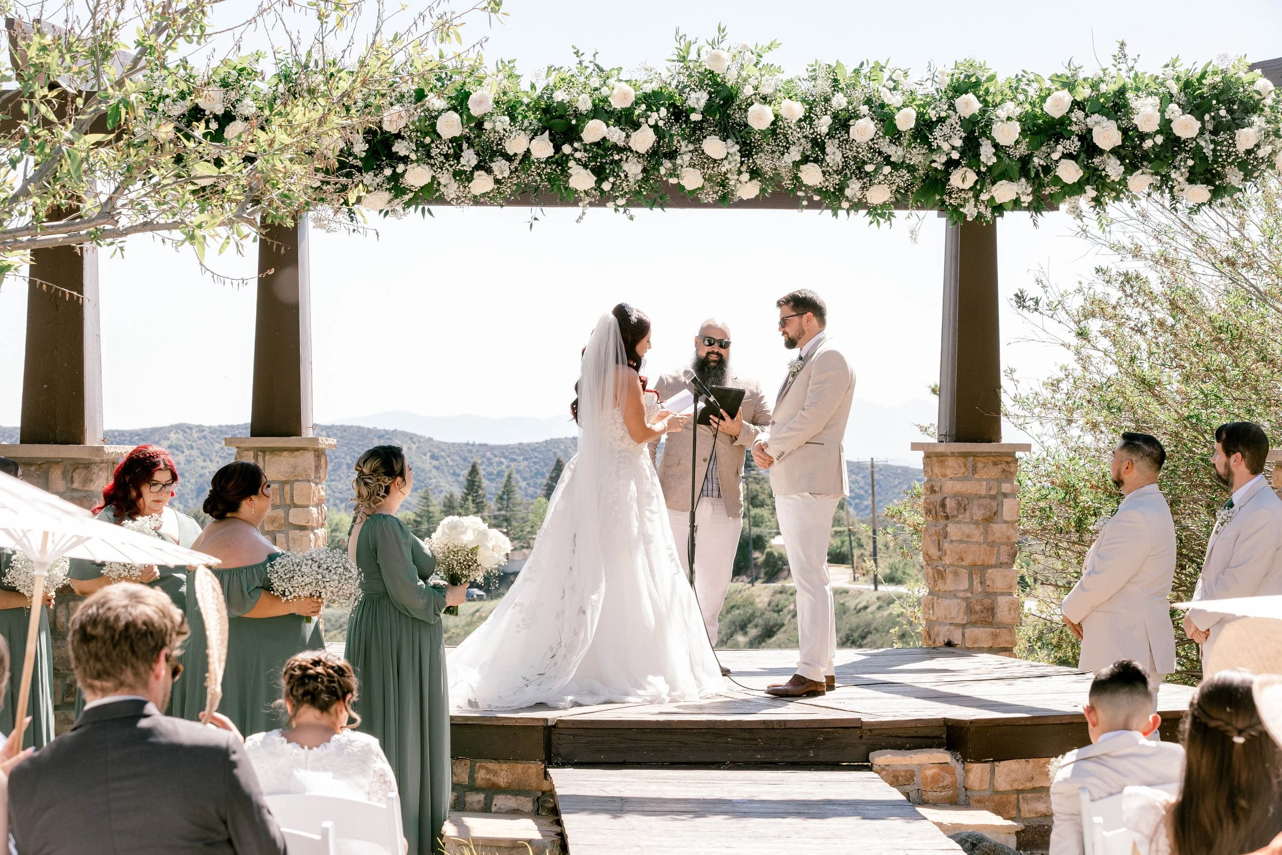 oak-glen-serendipity-garden-weddings-spring-wedding-ceremony.jpg