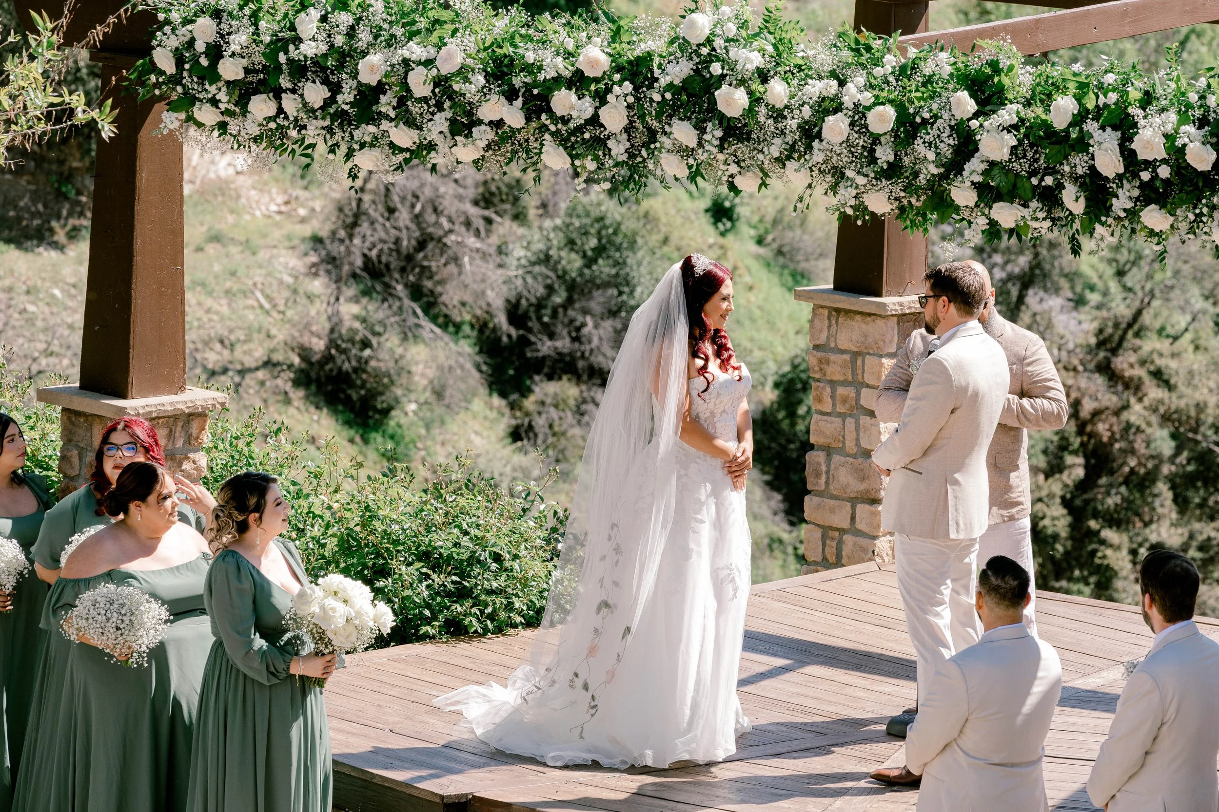 oak-glen-serendipity-garden-weddings-spring-wedding-ceremony.jpg