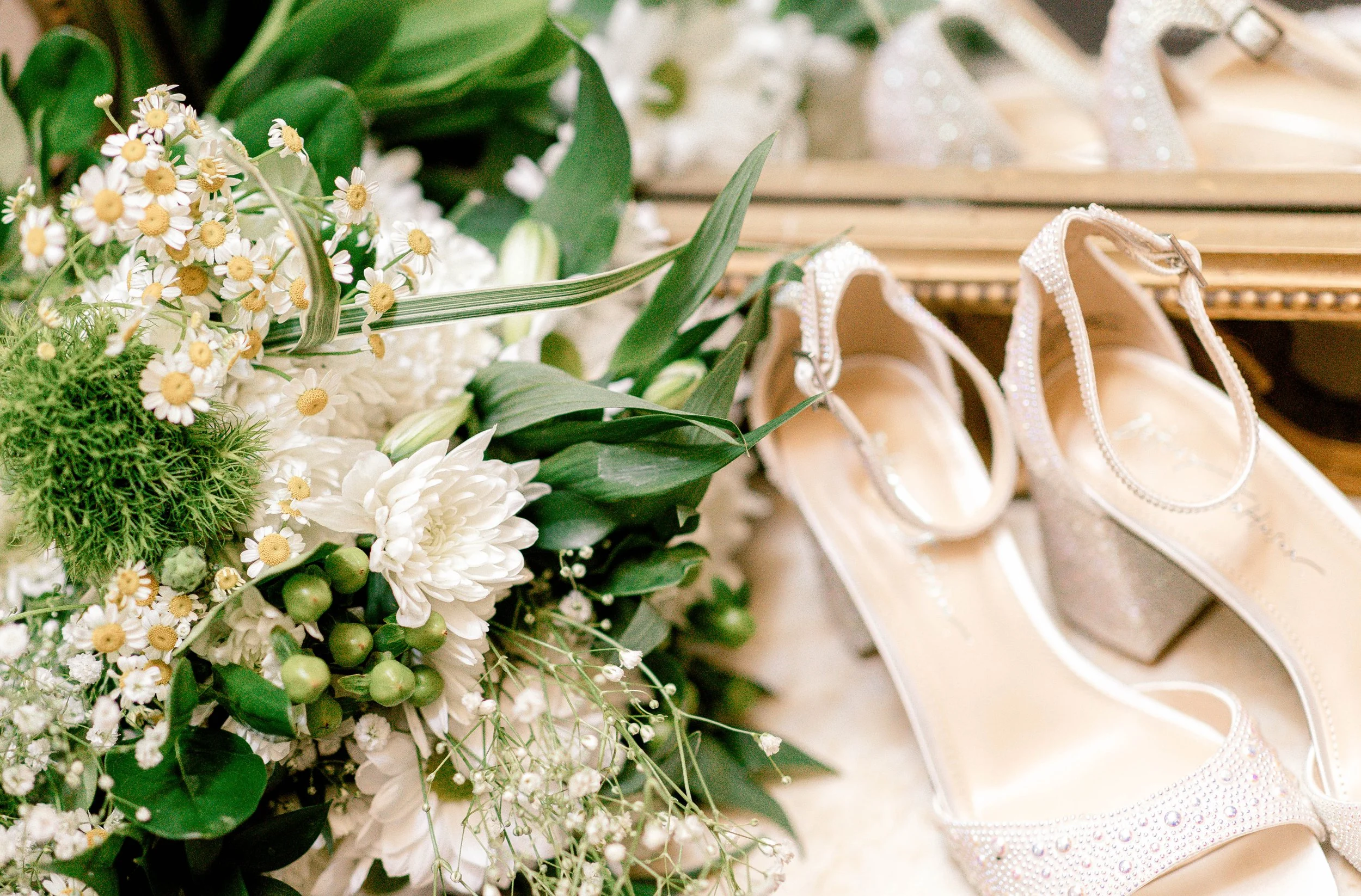 loft-84-riverside-wedding-details.jpg